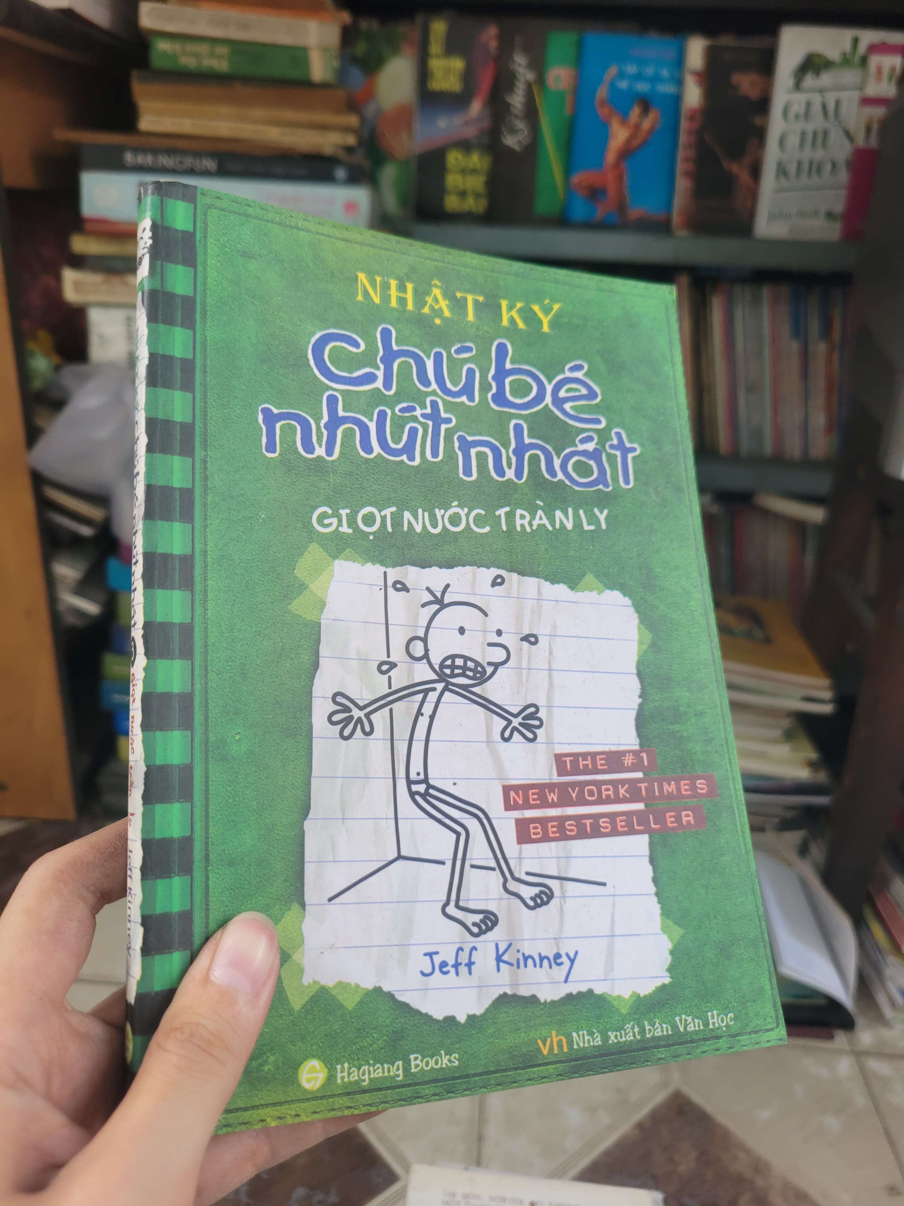 Nhật ký chú bé nhút nhát Giọt nước tràn ly - Jeff Kinney 2014 mới 80% bẩn bìa, ố (Sách văn học) BGB