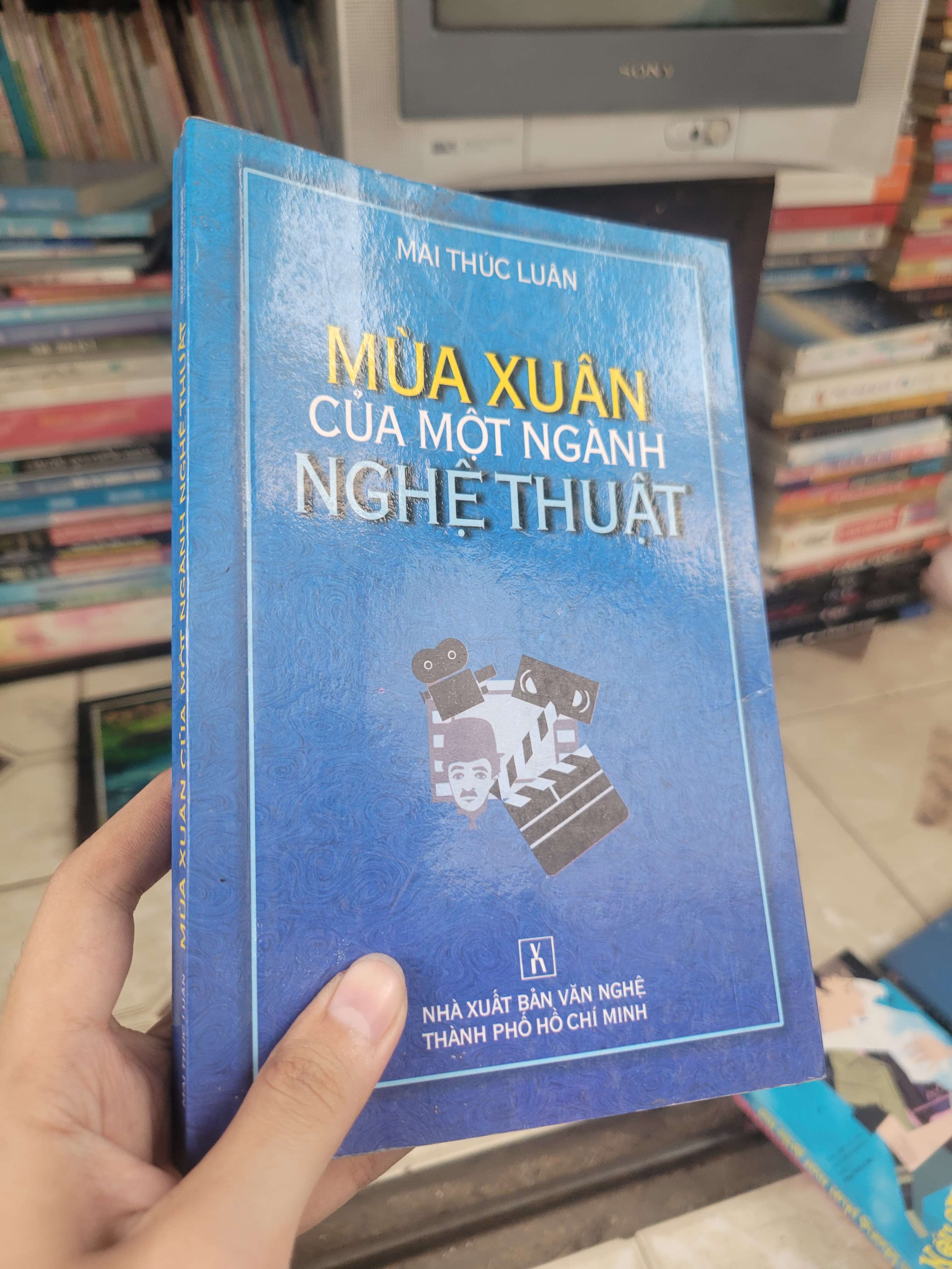 Mùa xuân của một ngành nghệ thuật - Mai Thúc Luân mới 80% bẩn bìa, ố (Sách văn học) BGB
