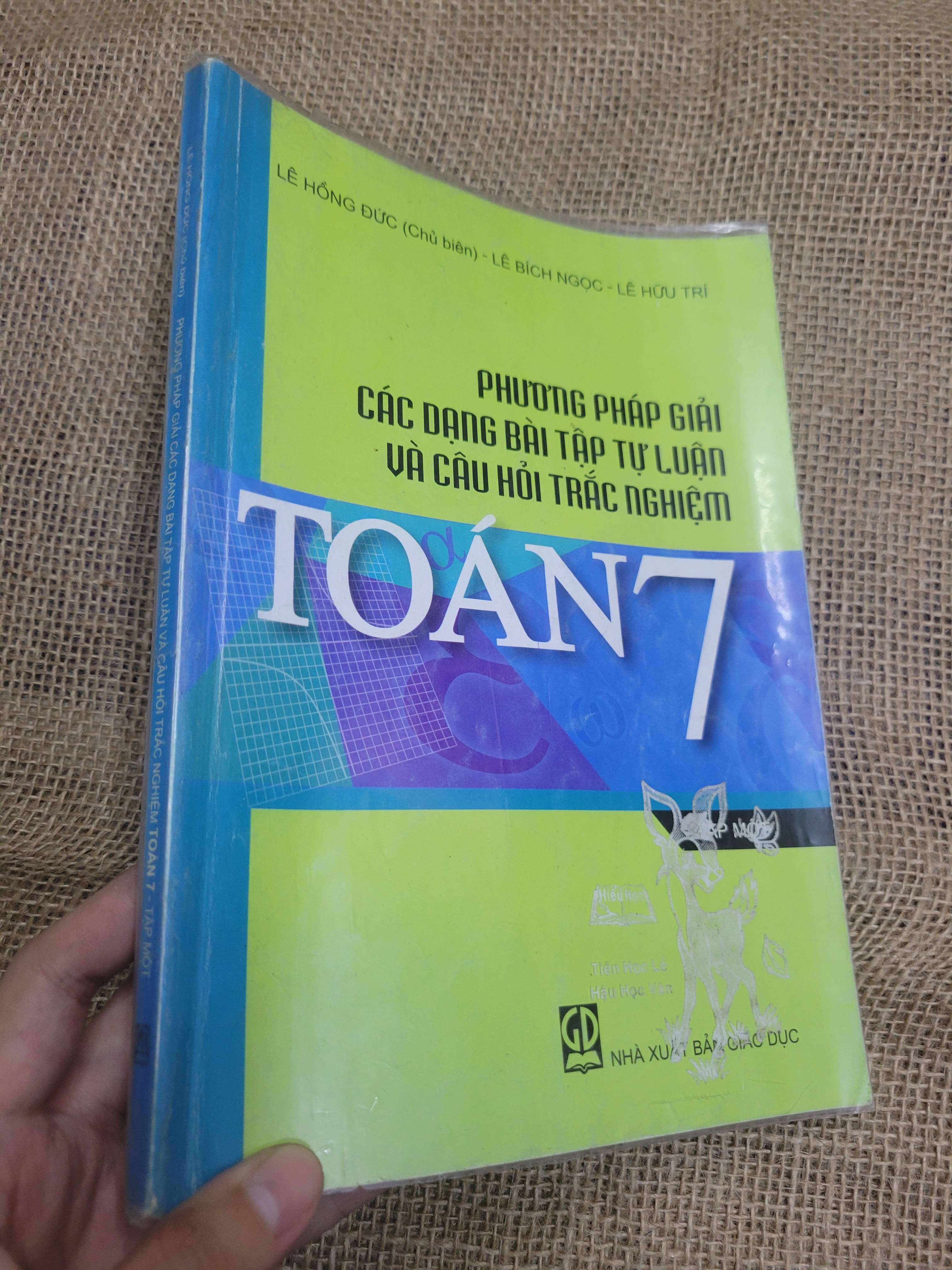 Phương pháp giải các dạng bài tập tự luận và câu hỏi trắc nghiệm toán 7 2008 mới 80% bẩn bìa, ố (Sách giáo khoa - giáo trình) HLSC
