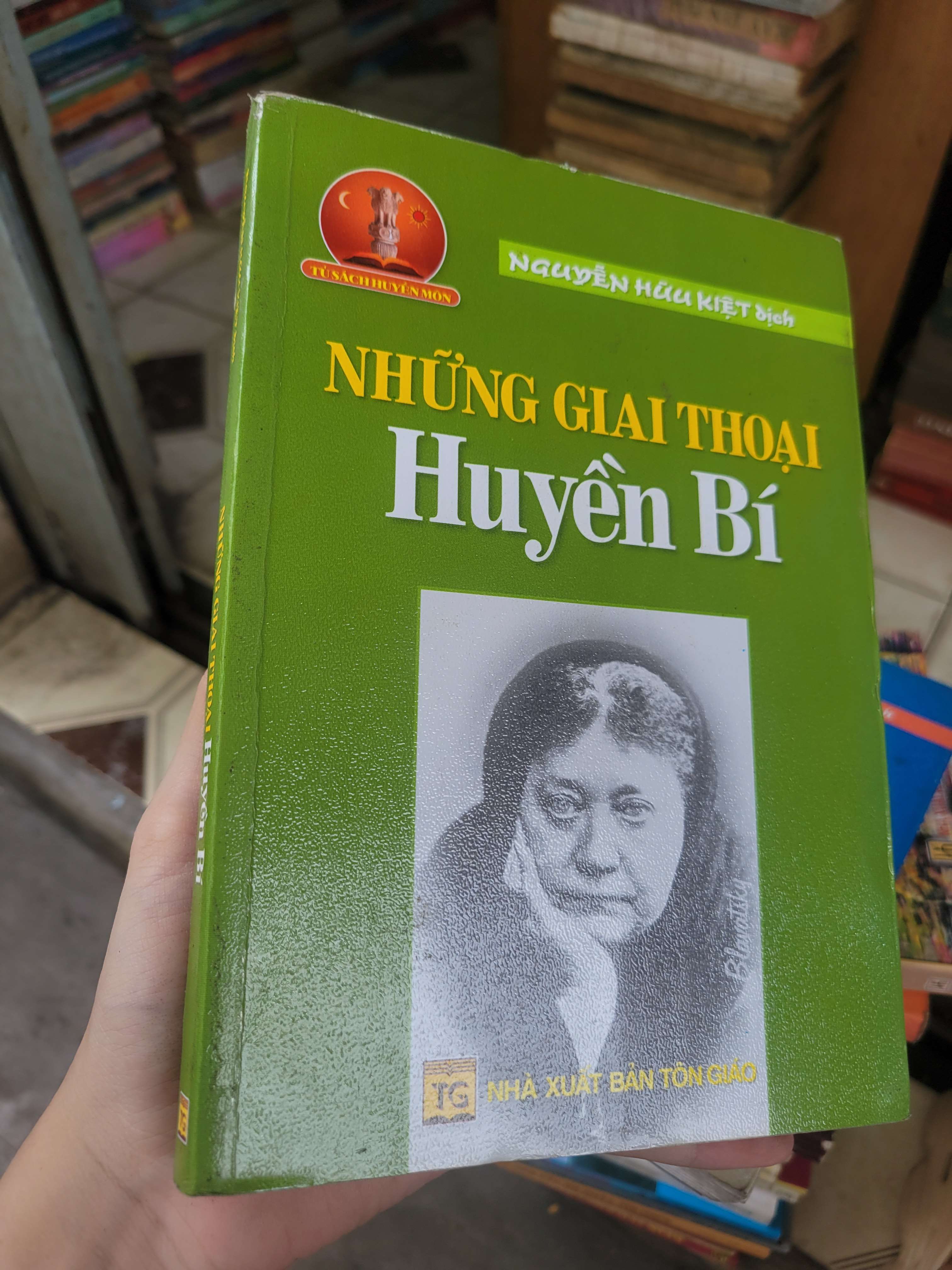 Những giai thoại huyền bí - Nguyễn Hữu Kiệt 2008 mới 80% ố, bẩn bìa (Sách văn học) BGB