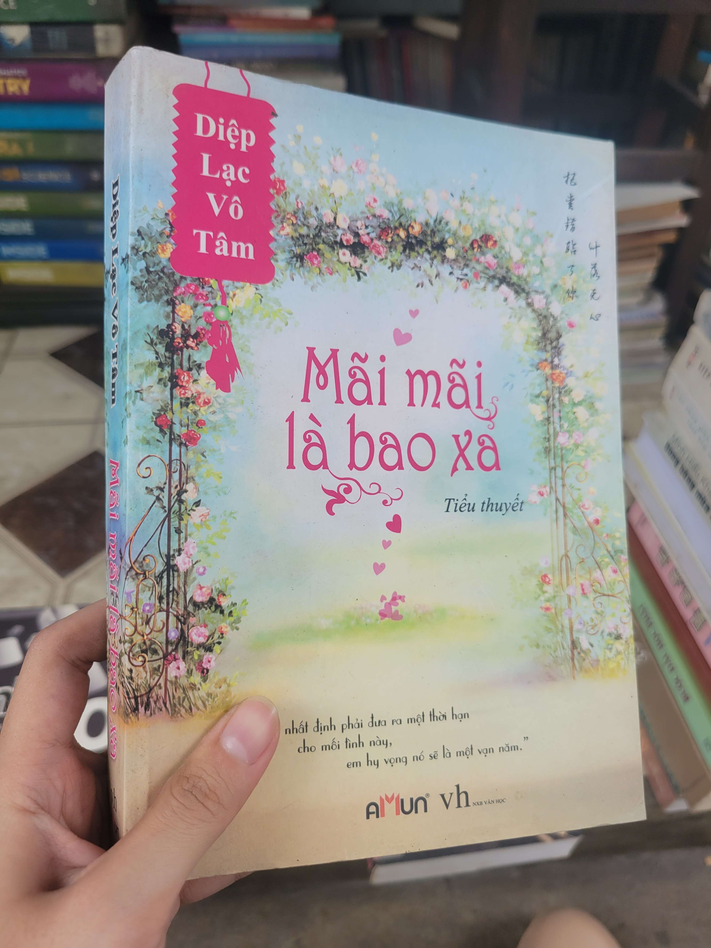 Mãi mãi là bao xa - Diệp Lạc Vô Tâm 2012 mới 80% bẩn bìa, ố (Sách văn học) BGB