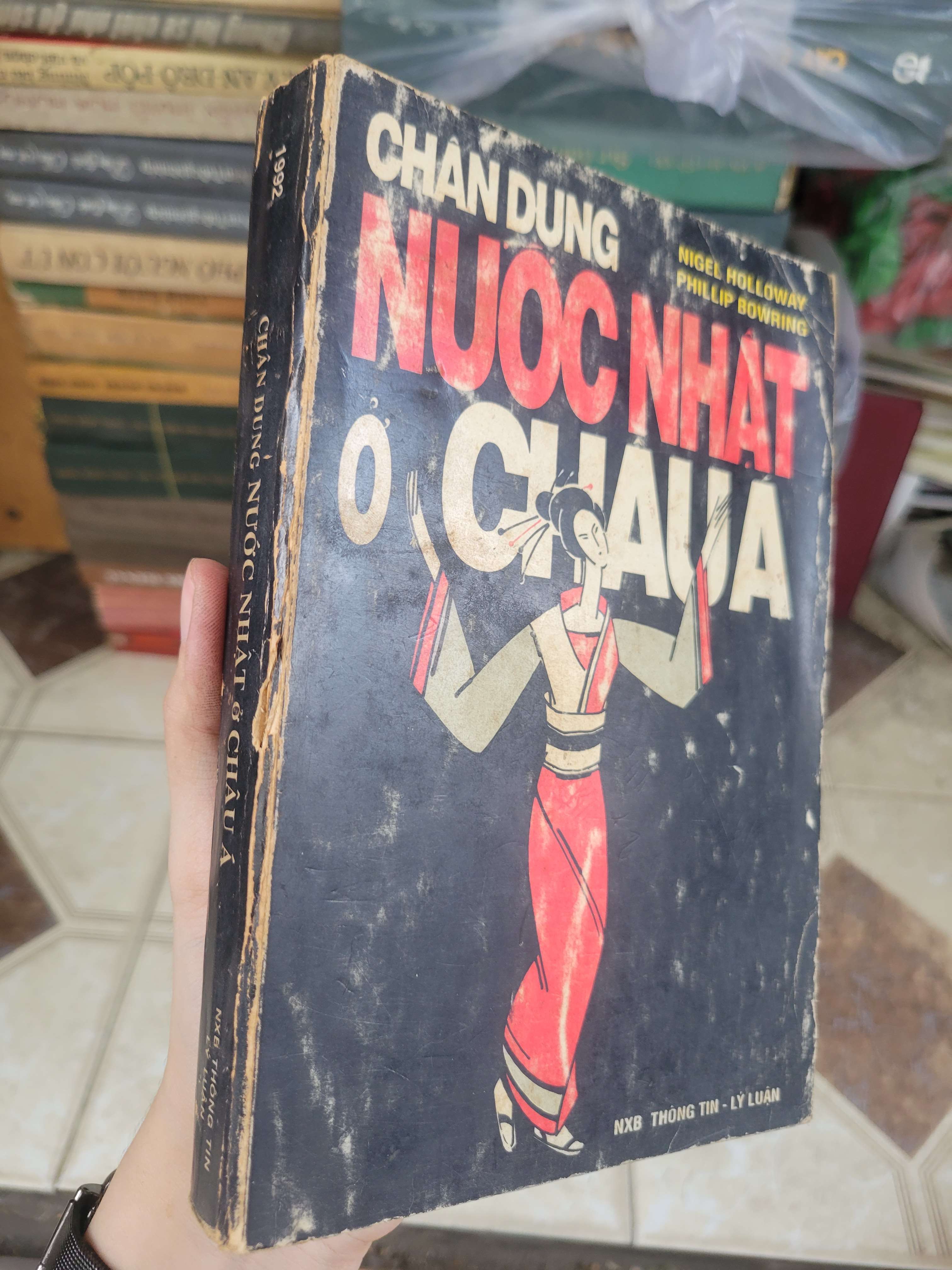 Chân dung nước Nhật ở Châu Á 1992 mới 60% bẩn bìa, ố, rách bìa, bung trang (Sách kiến thức tổng hợp) BGB