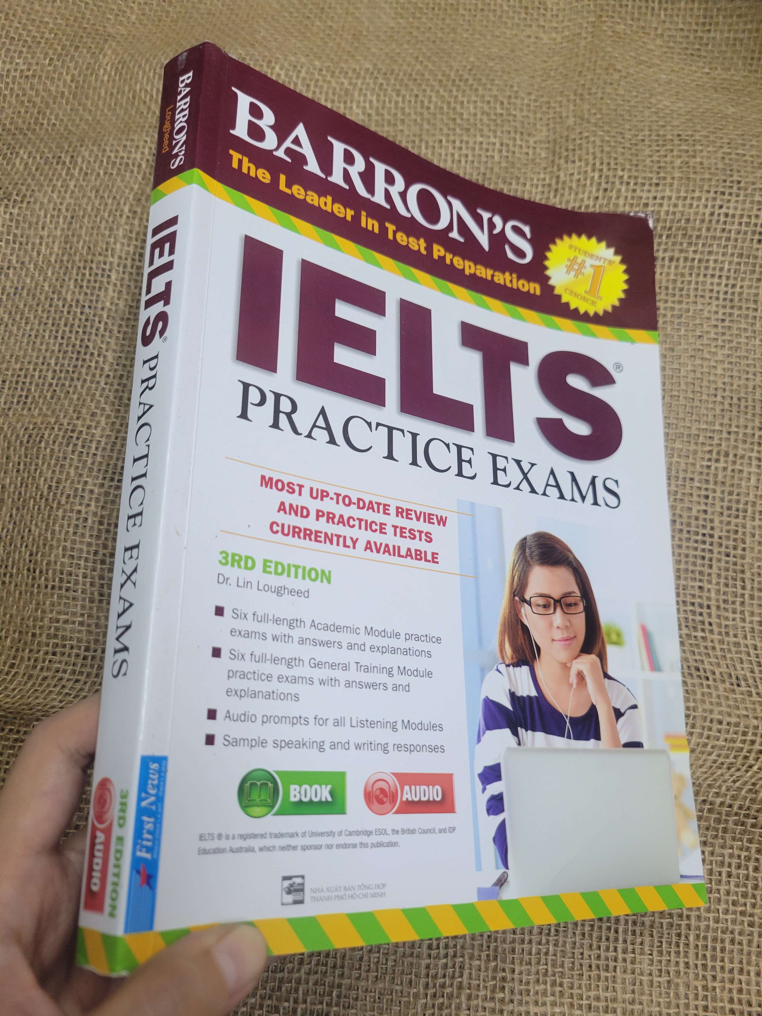 Ielts practice exams (không kèm CD) 2019 mới 80% bẩn bìa, ố (Sách tự học tiếng Anh) HLSC