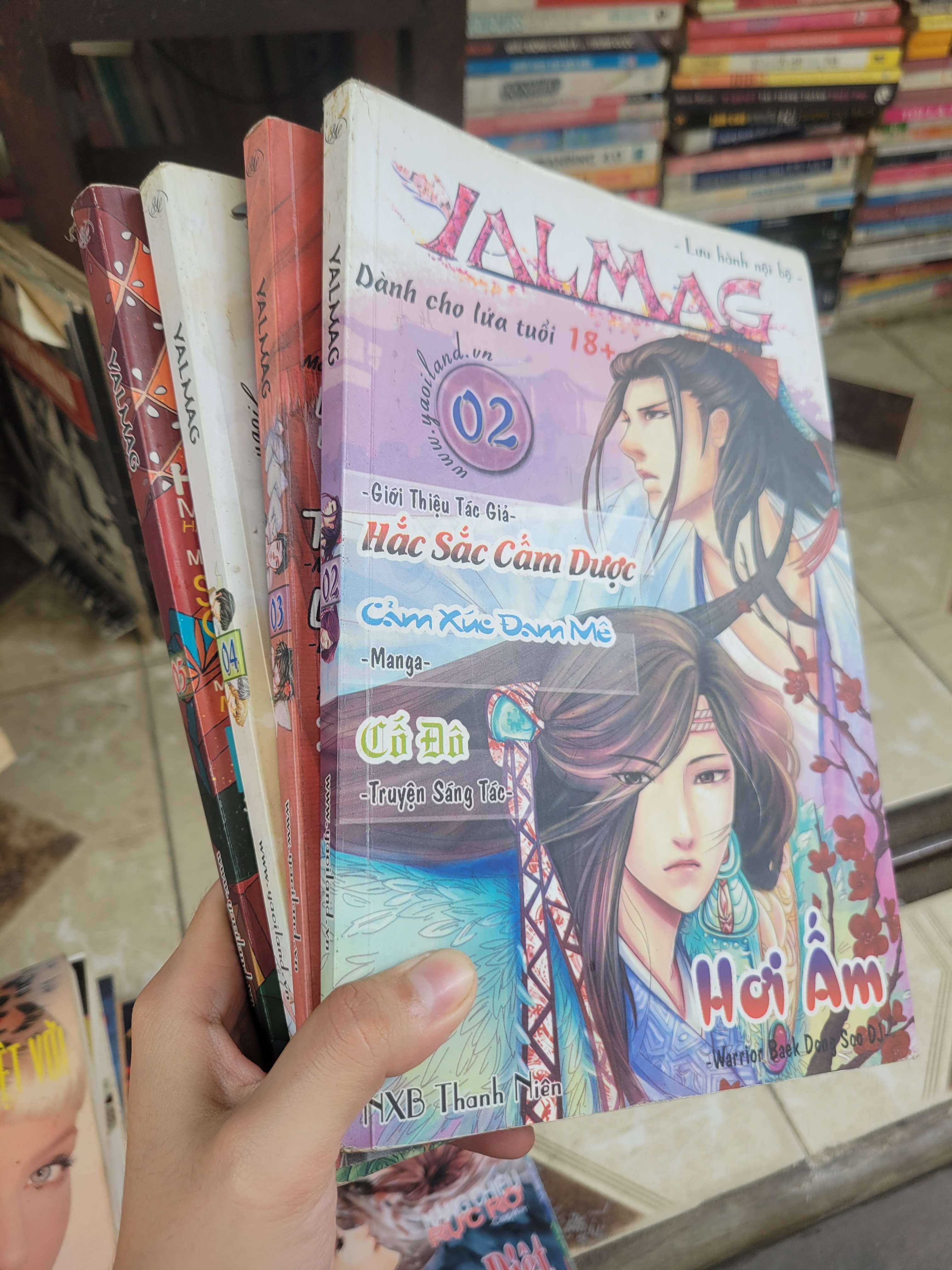 4 cuốn Yalmag (tập 2-5) 2012 mới 70% bẩn bìa, ố, có mộc, bung trang (Sách văn học) BGB