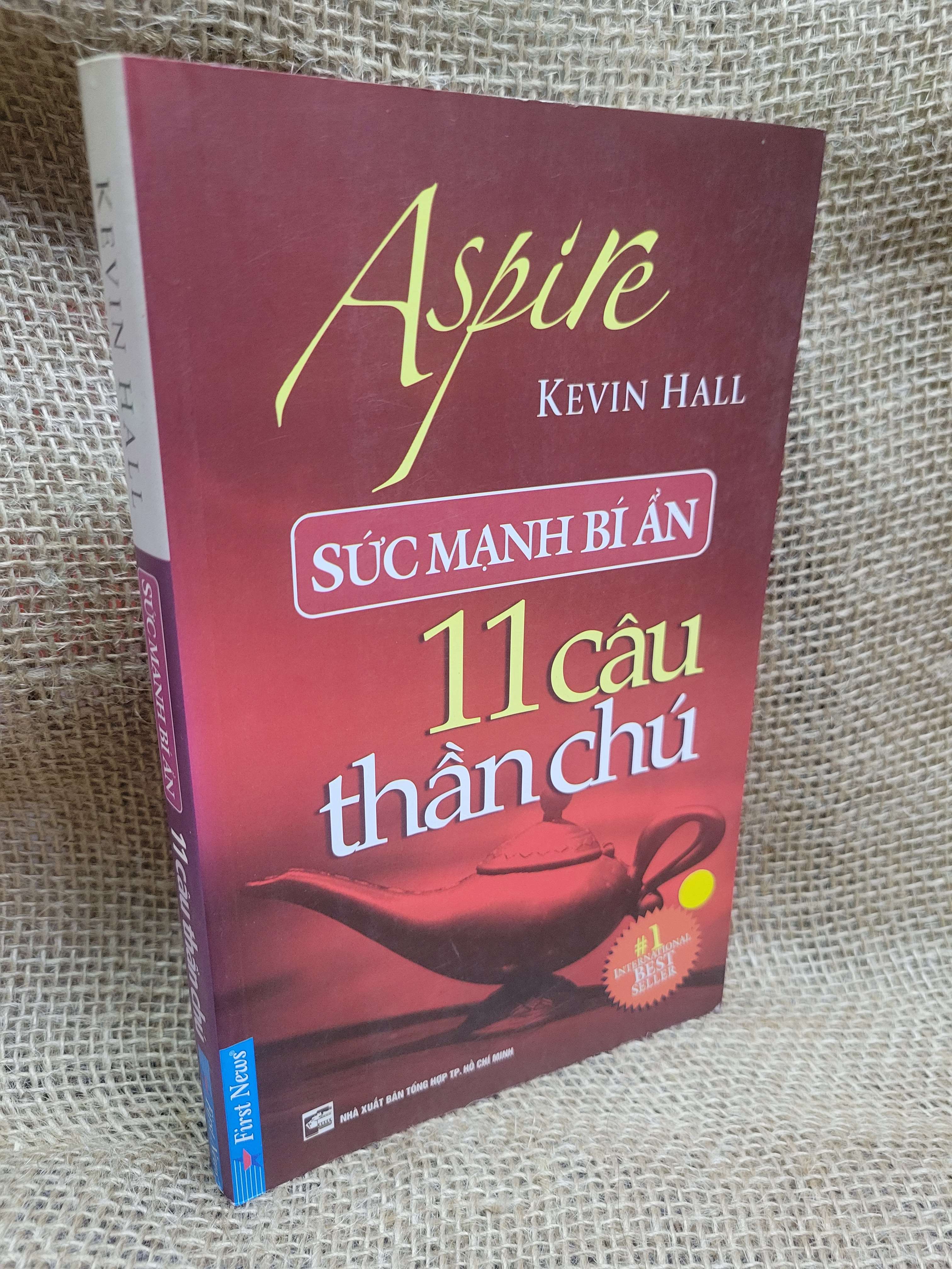 Sức mạng bí ẩn 11 câu thần chú - Kevin Hall 2014 mới 80% ố, bẩn bìa (Kỹ năng sống) HCM