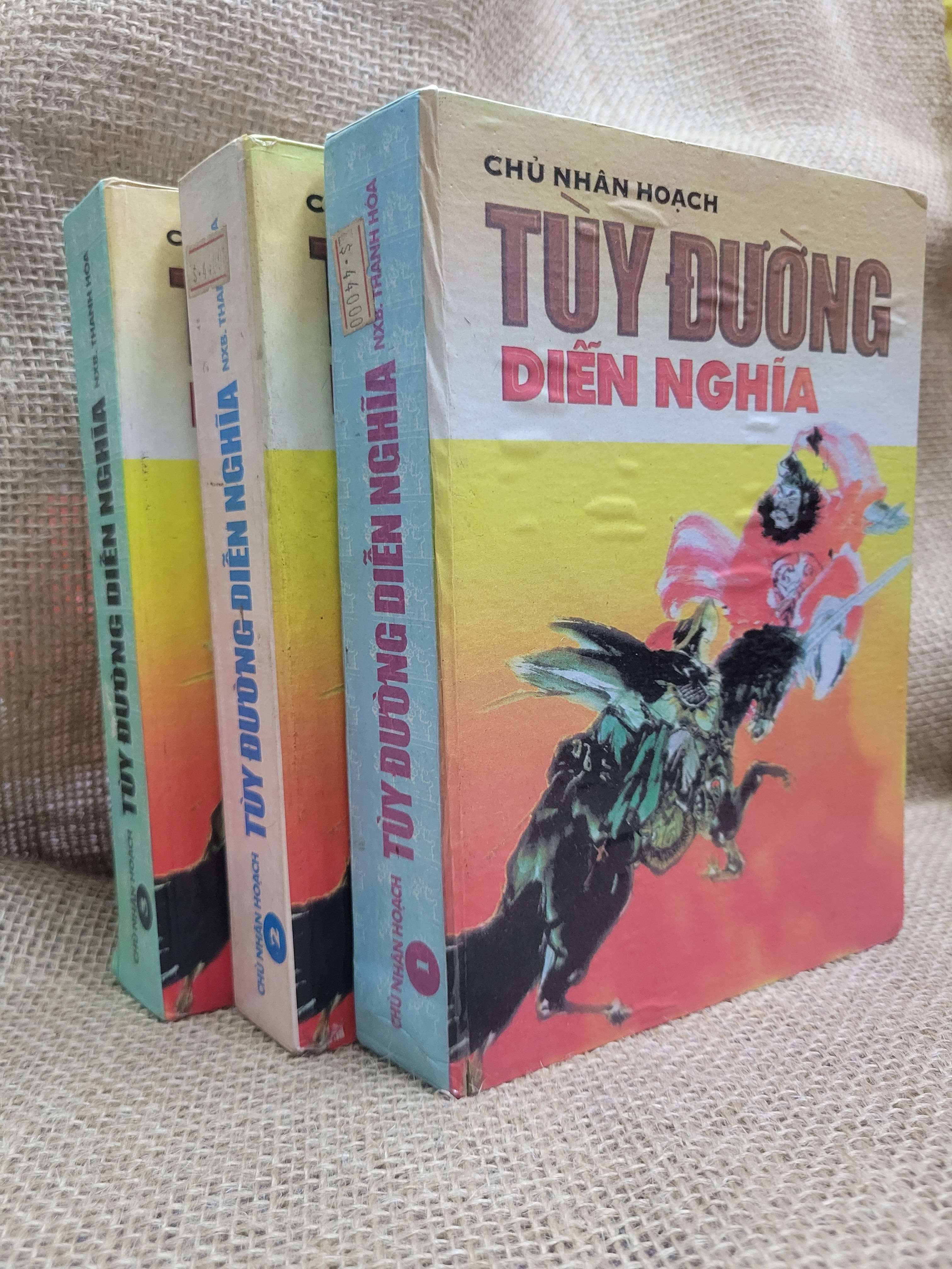 3 cuốn Tùy đường diễn nghĩa - Chủ Nhân Hoạch bìa cứng 1998 mới 70% bẩn bìa, ố, bung gáy, bung trang (Sách văn học) HCM
