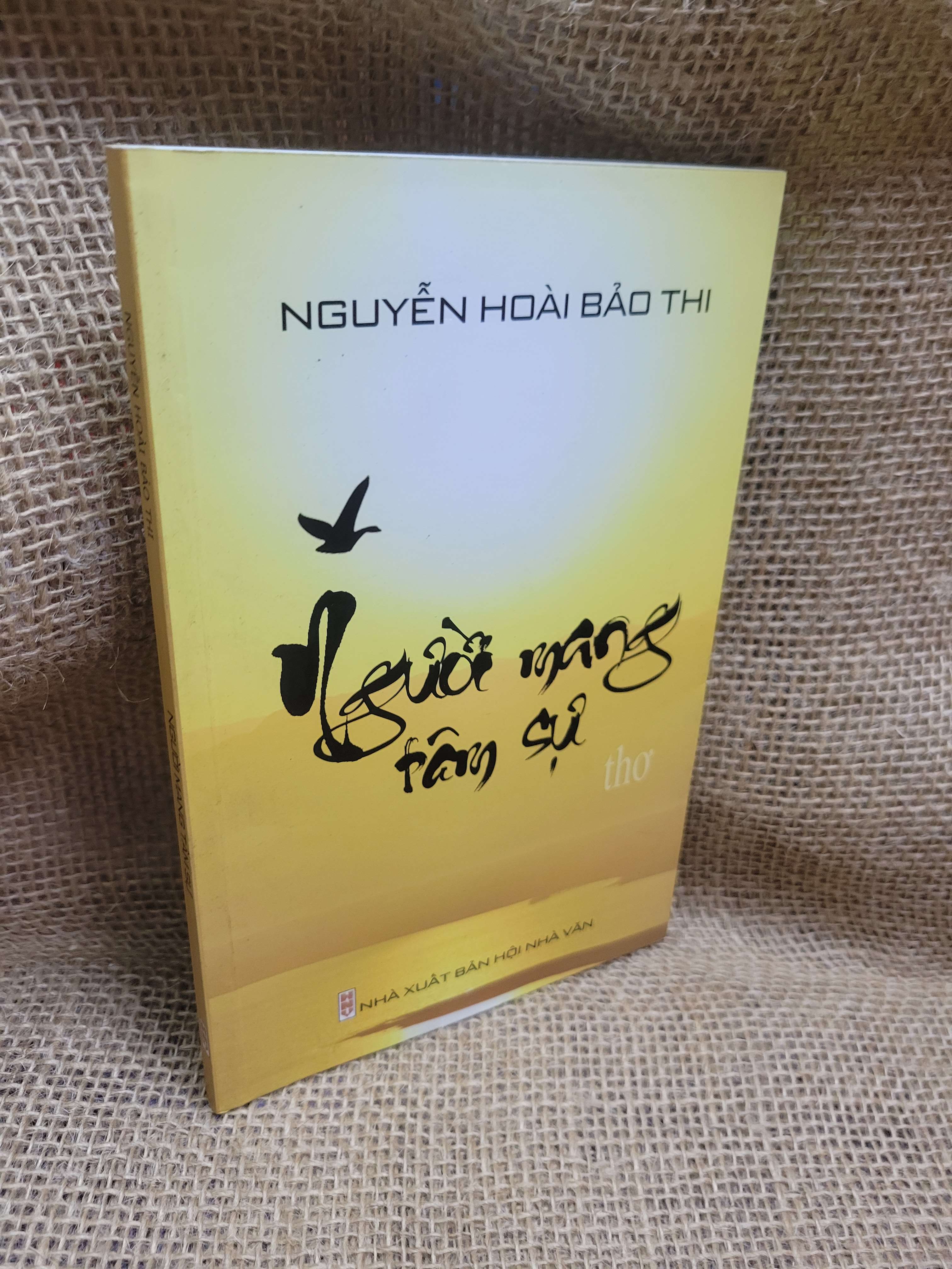 Người mang tâm sự - Nguyễn Hoài Bảo Thi 2017 mới 80% ố, bẩn bìa (thơ - ca dao - tục ngữ) HCM