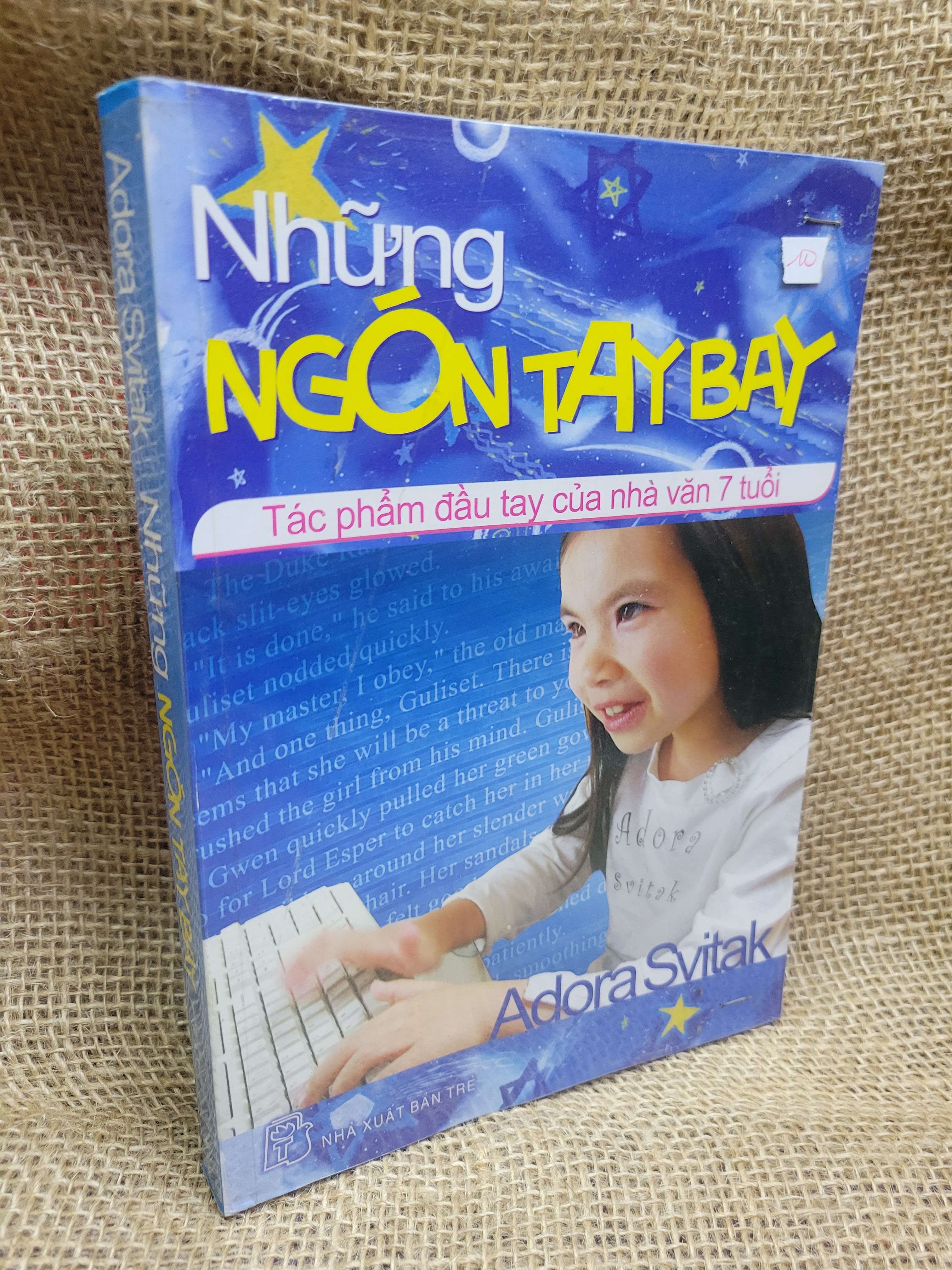 Những ngón tay bay Tác phẩm đầu tay của nhà văn 7 tuổi - Adora Svitak 2007 mới 80% ố, bẩn bìa (Sách văn học) HCM