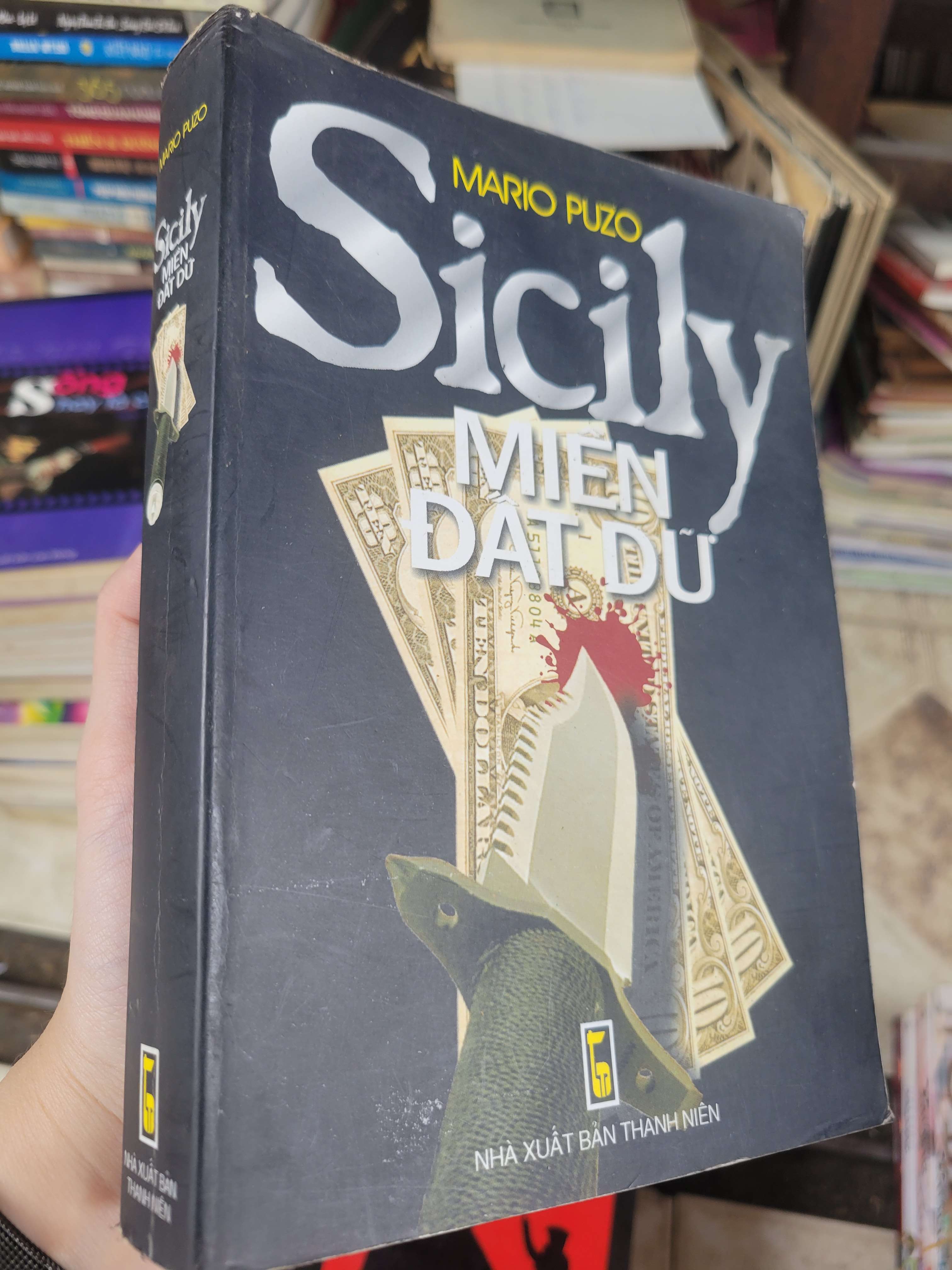 Sicily miền đất dữ - Mario Puzo 2002 mới 80% ố, bẩn bìa (Sách văn học) BGB