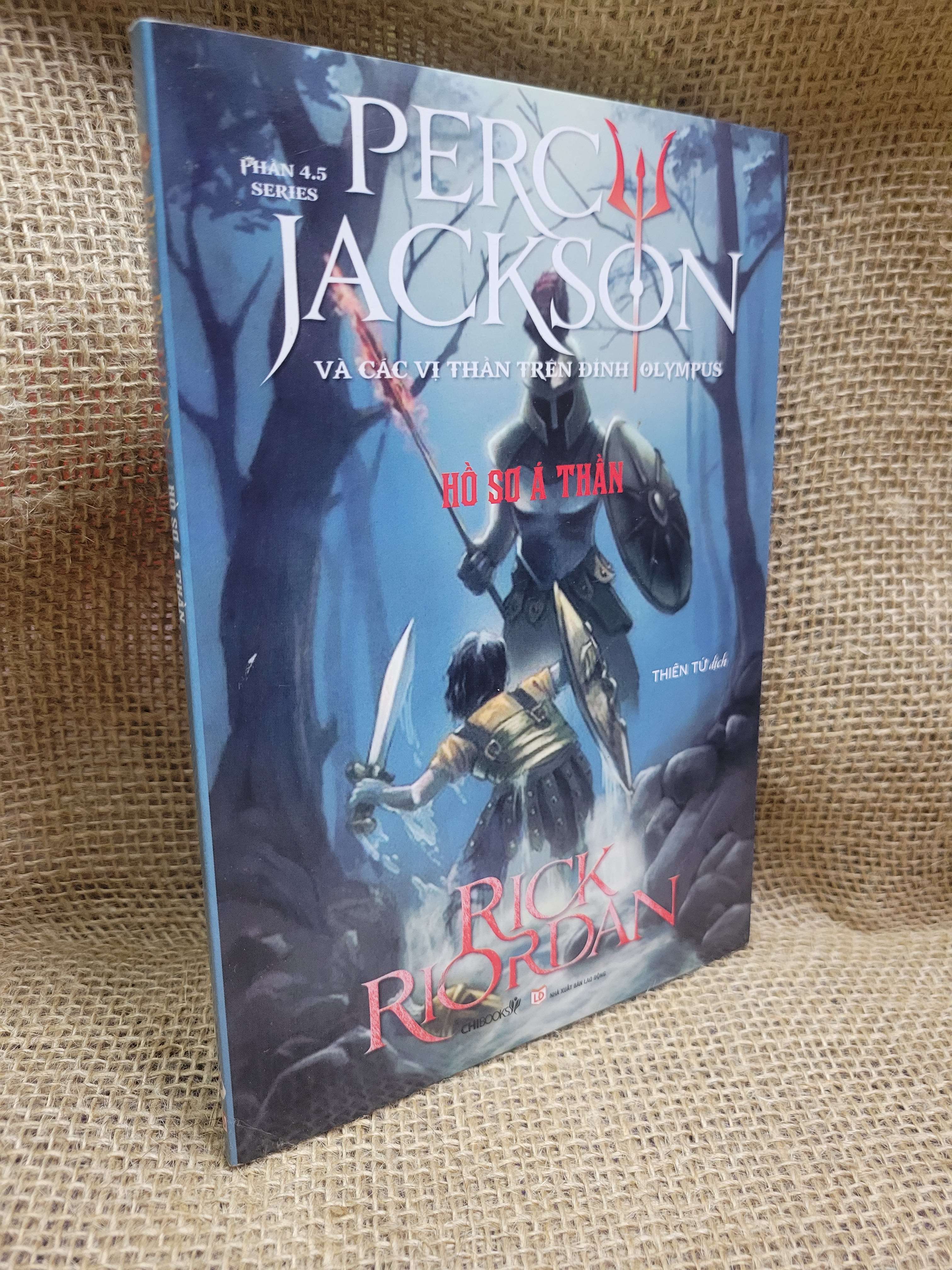 Perc Jackson và các vị thần trên đỉnh Olympus: Hồ sơ á thần - Rick Riordan 2018 mới 80% ố, bẩn bìa (Sách văn học) HCM