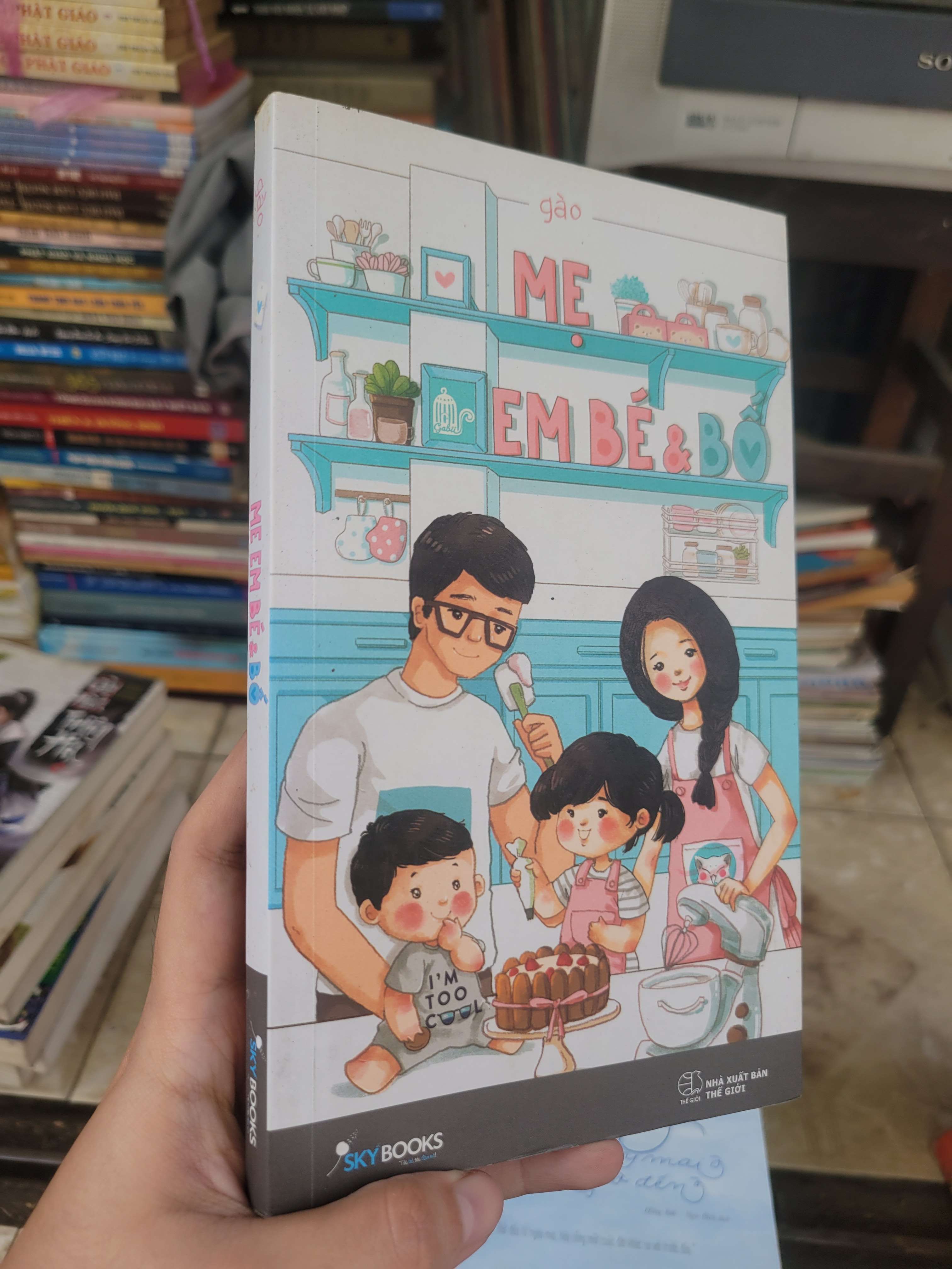 Mẹ em bé & bố - Gào 2017 mới 80% ố, bẩn bìa (Sách văn học) BGB