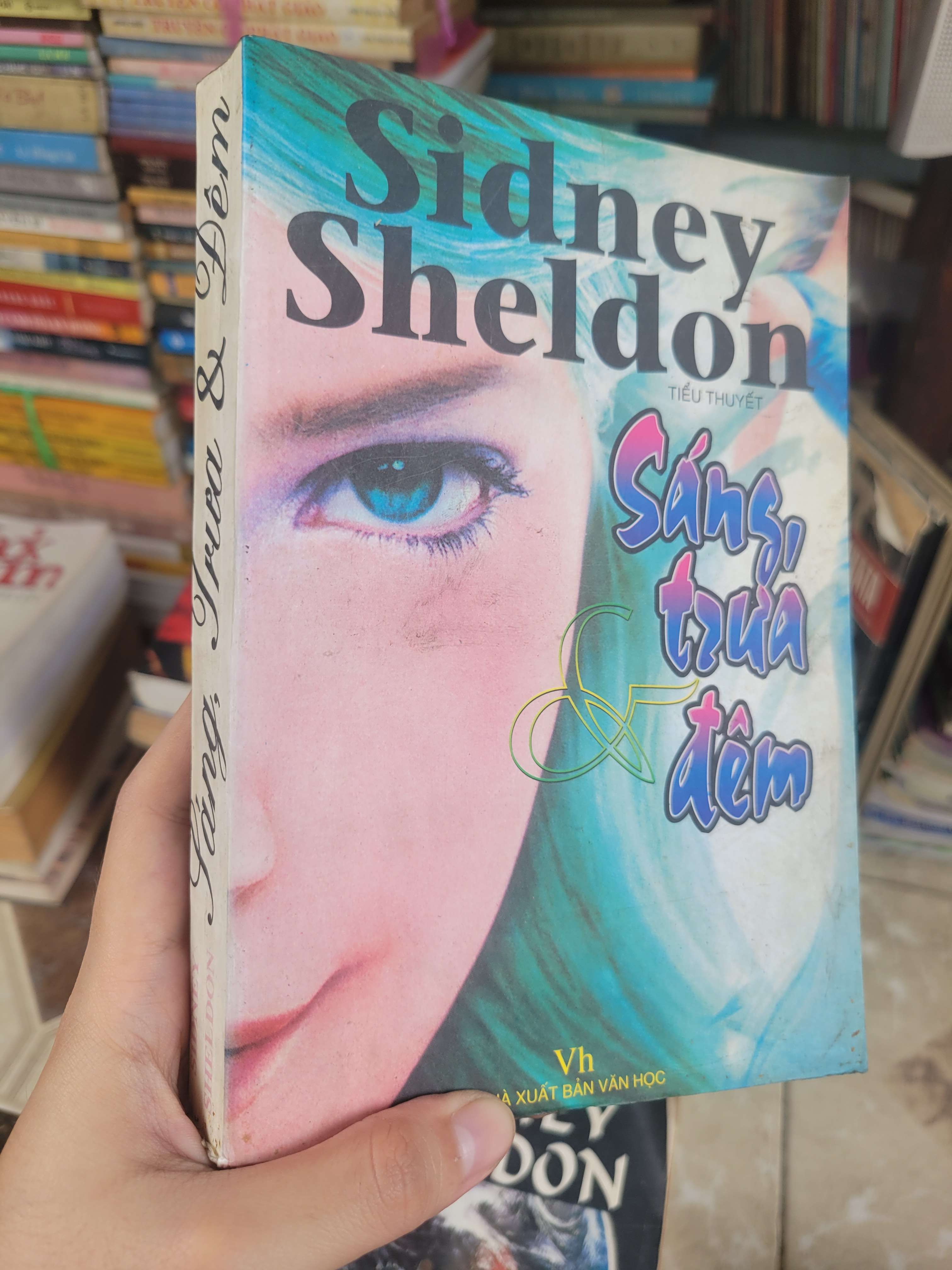 Sáng, trưa & đêm - Sidney Sheldon 2001 mới 80% ố, bẩn bìa (Sách văn học) BGB