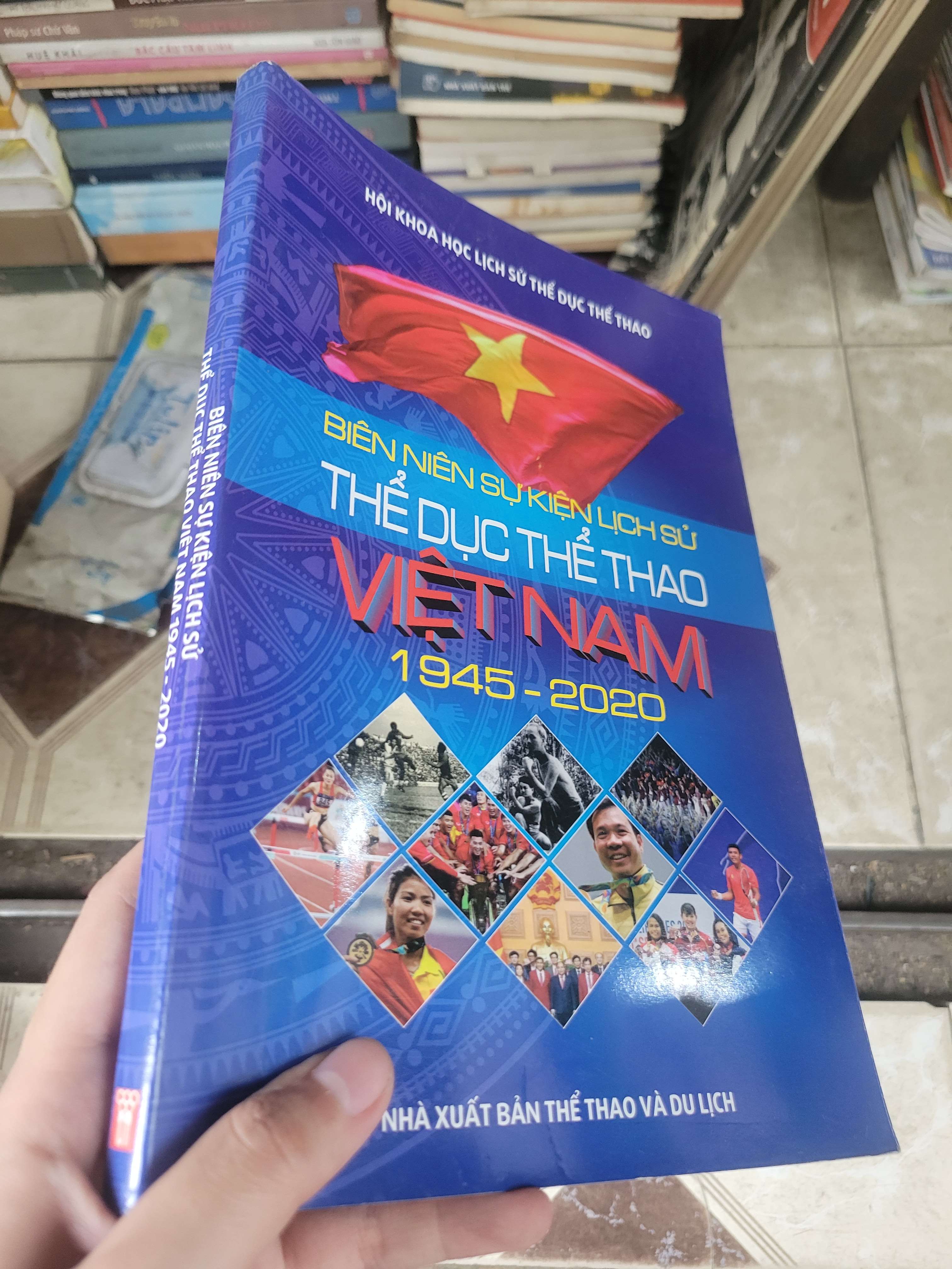 Biên niên sự kiện lịch sử thể dục thể thao Việt Nam 1945 - 2020 2020 mới 80% ố, bẩn bìa (Lịch sử Việt Nam) BGB
