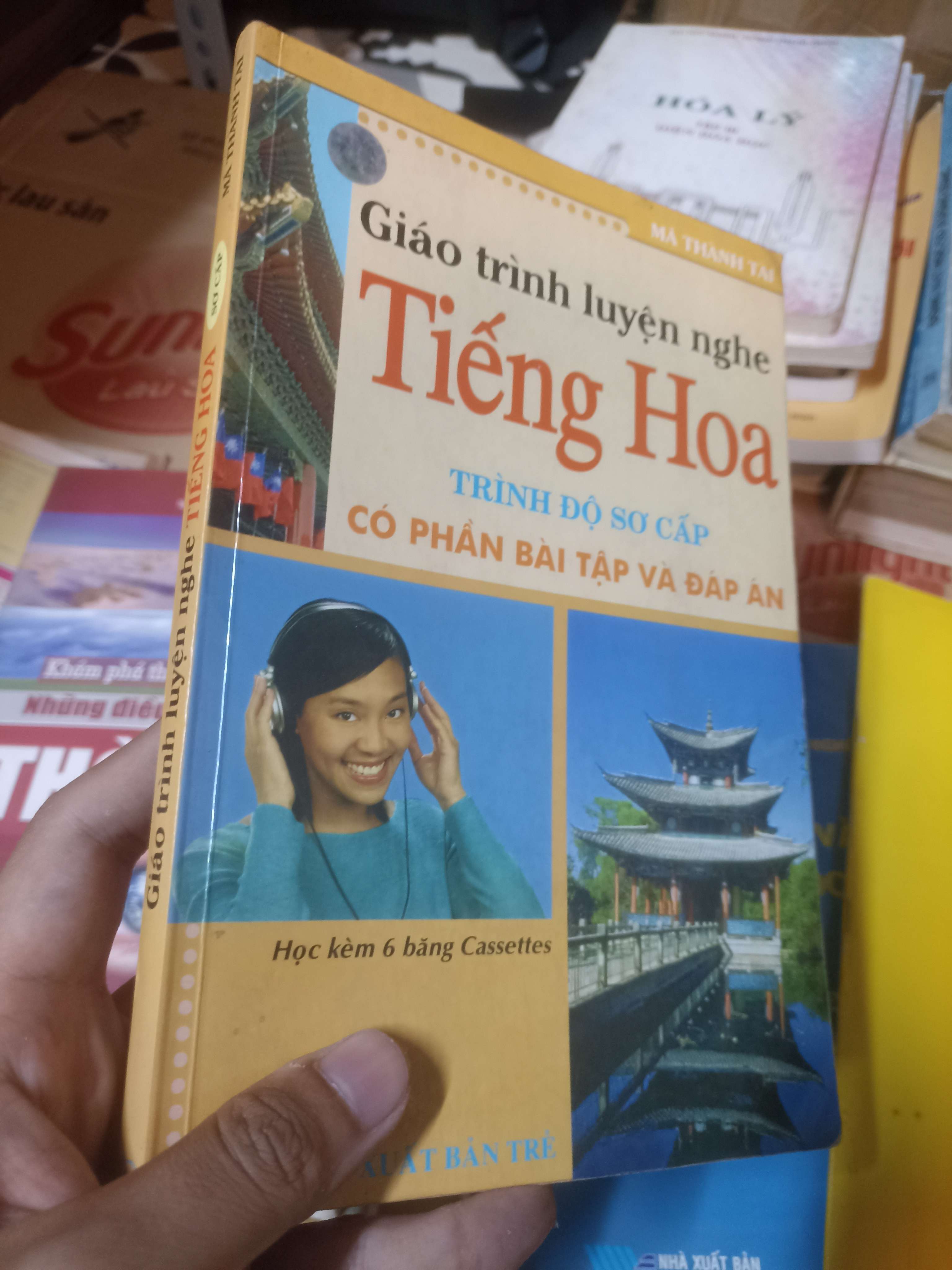 Giáo trình luyện nghe Tiếng Hoa trình độ sơ cấp (Sách học ngoại ngữ khác) NSX