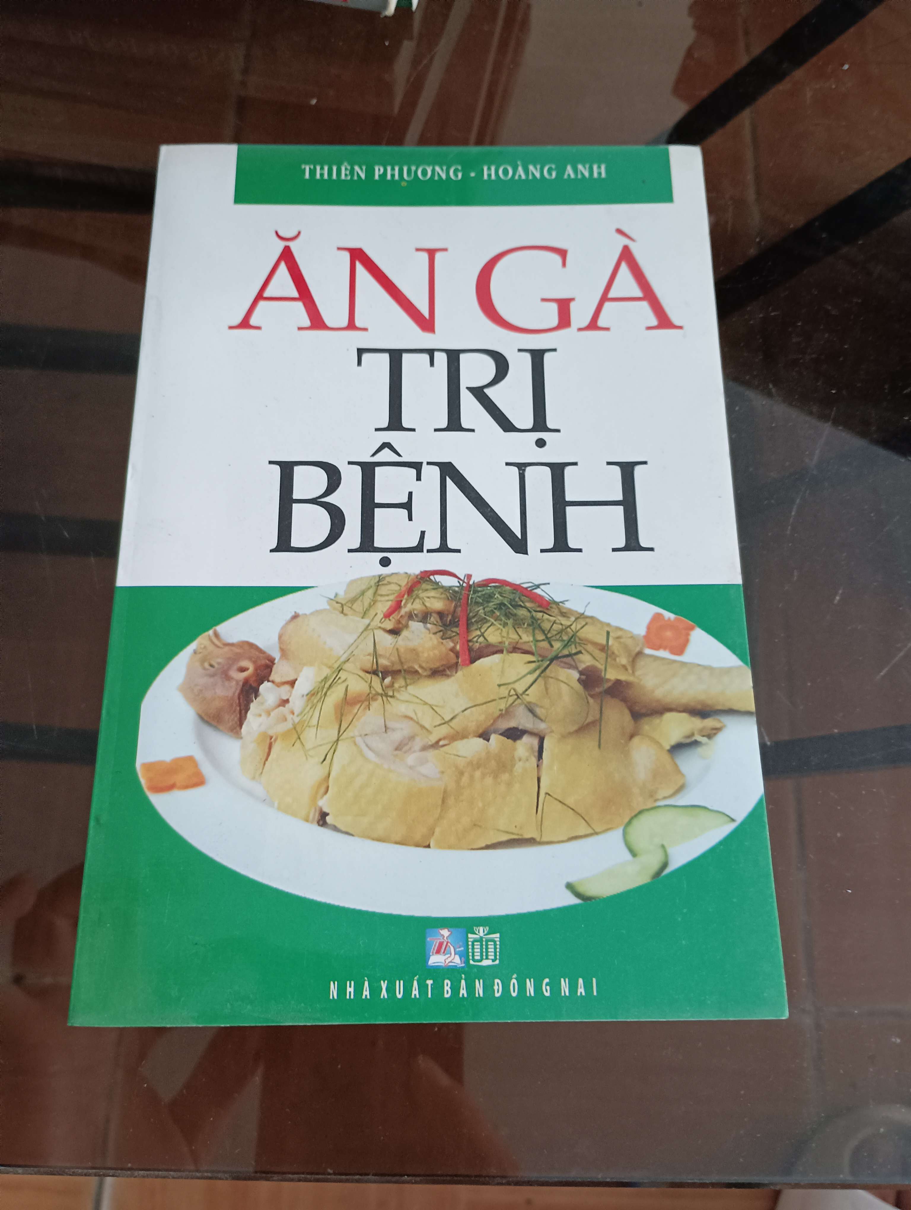 Ăn gà trị bệnh - Thiên Phương - Hoàng Anh 2012 (Sách kiến thức tổng hợp) VAVO