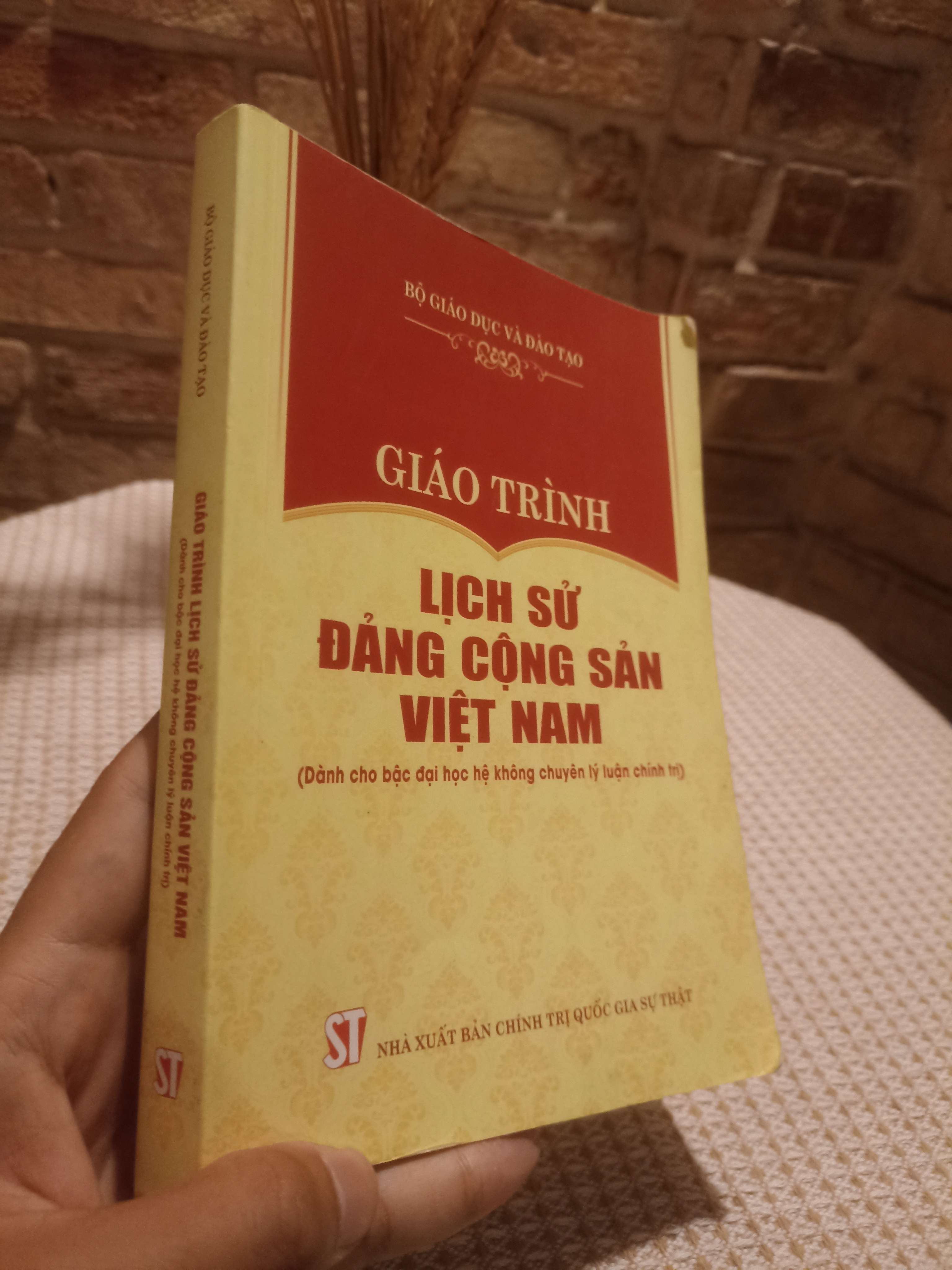 Giáo trình Lịch sử Đảng Cộng Sản Việt Nam (Sách giáo khoa - giáo trình) NSX