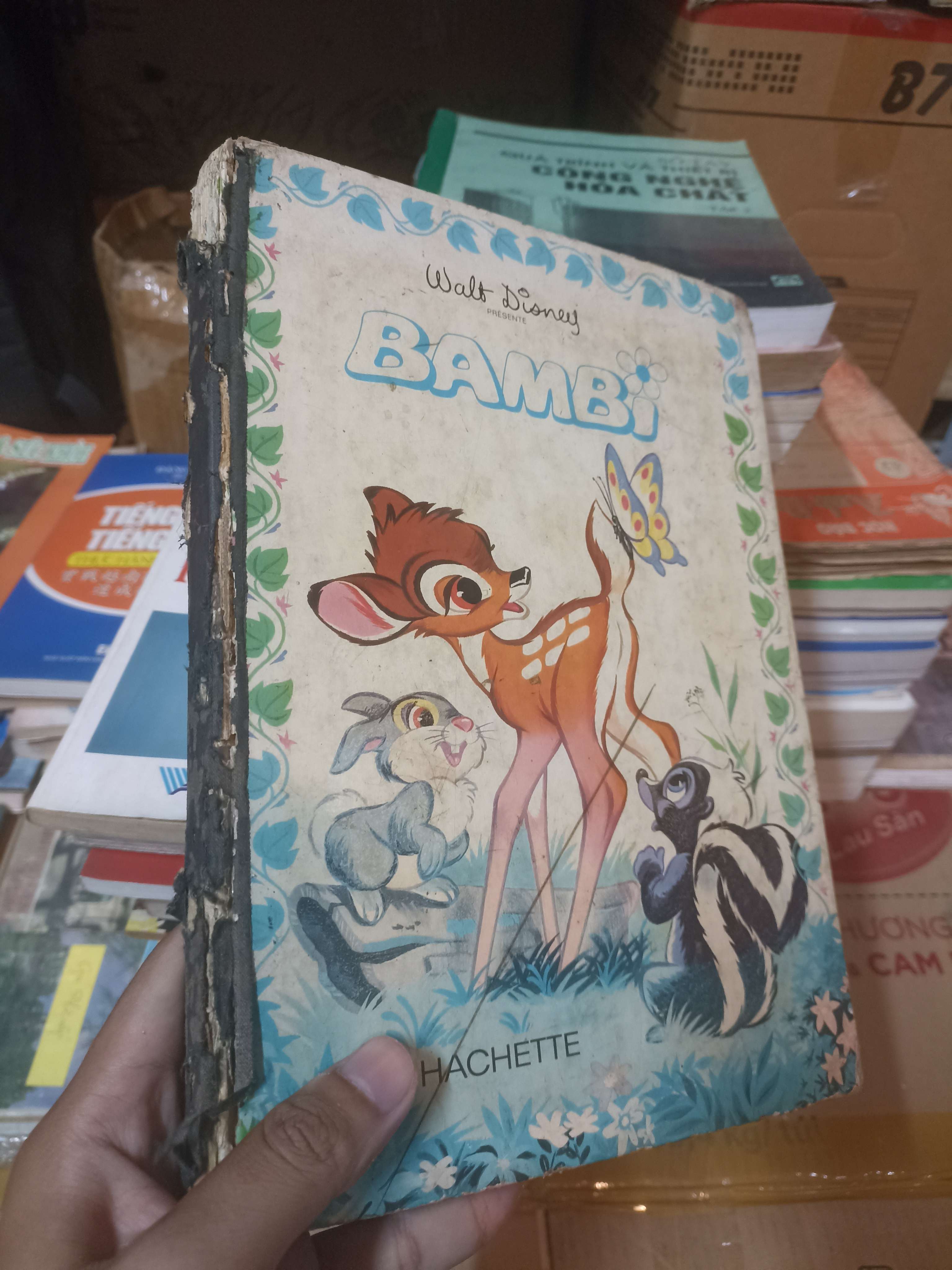 BAMBI - Walt Disney (Sách ngoại) NSX