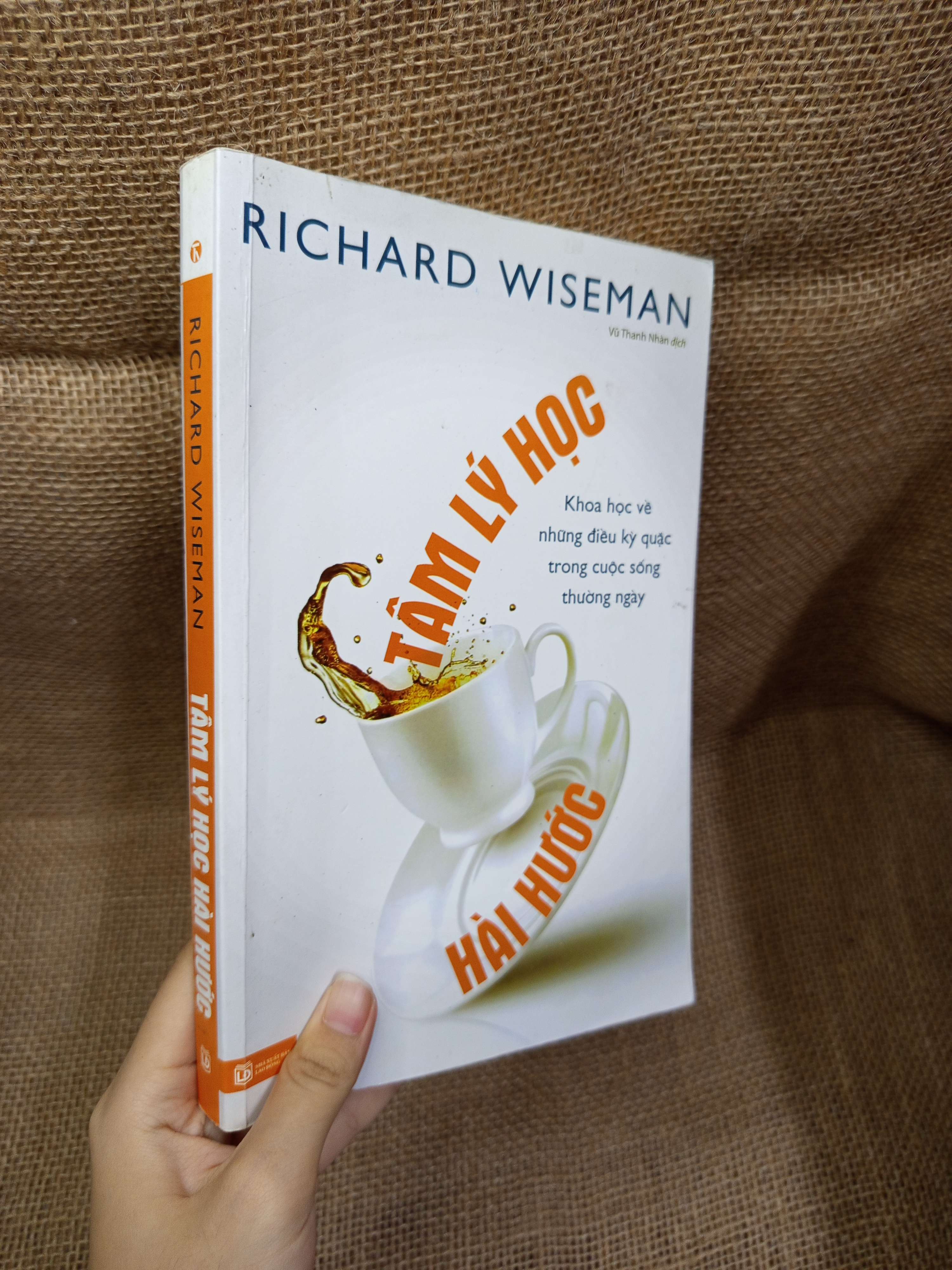 Tâm lý học hài hước - Richard Wiseman 2018 mới 80% bẩn bìa, ố (Sách tâm lý học - giới tính) HCM