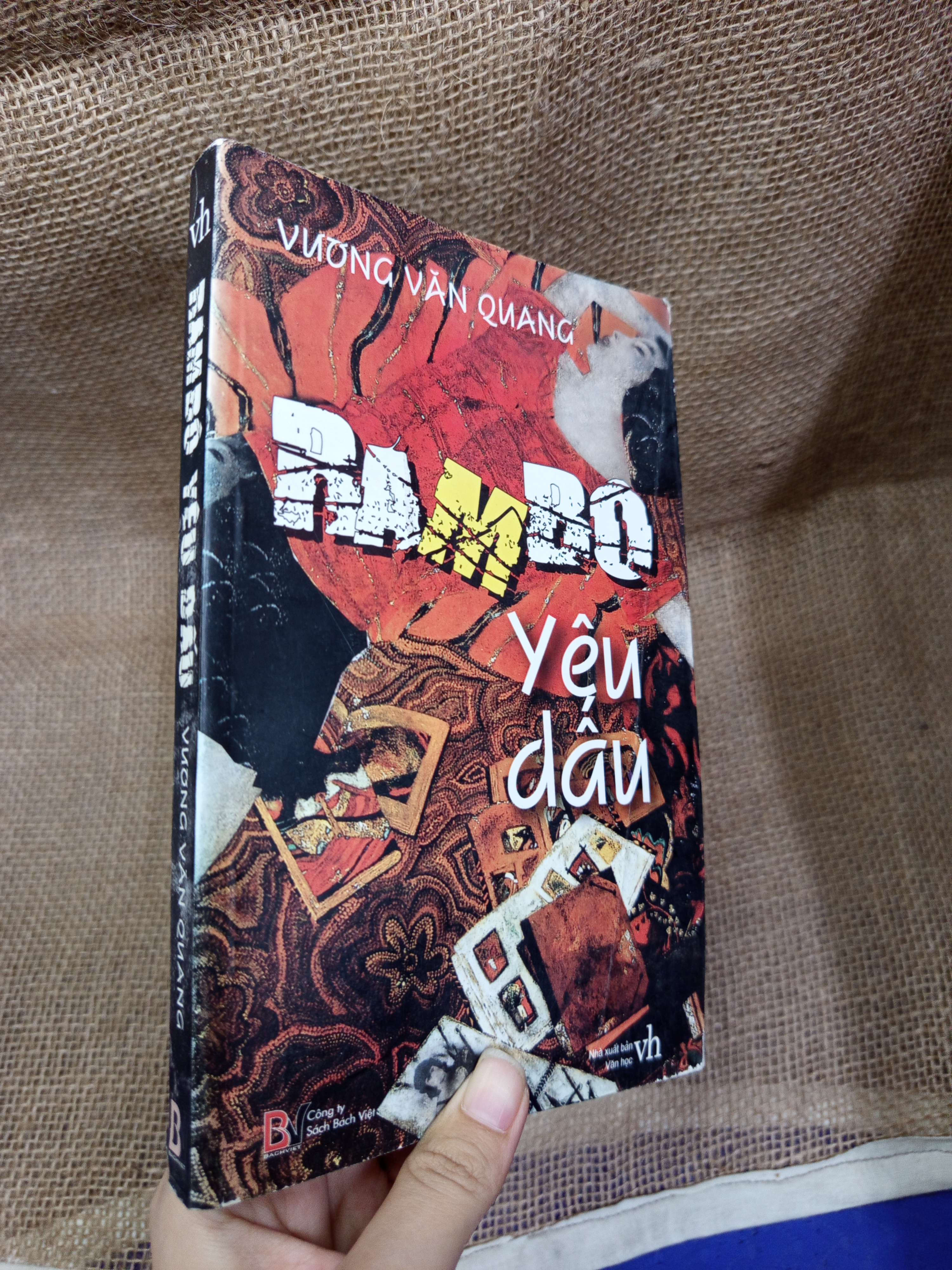 Rambo yêu dấu - Vương Văn Quang 2009 mới 80% bẩn bìa, ố (Sách văn học) HLSC