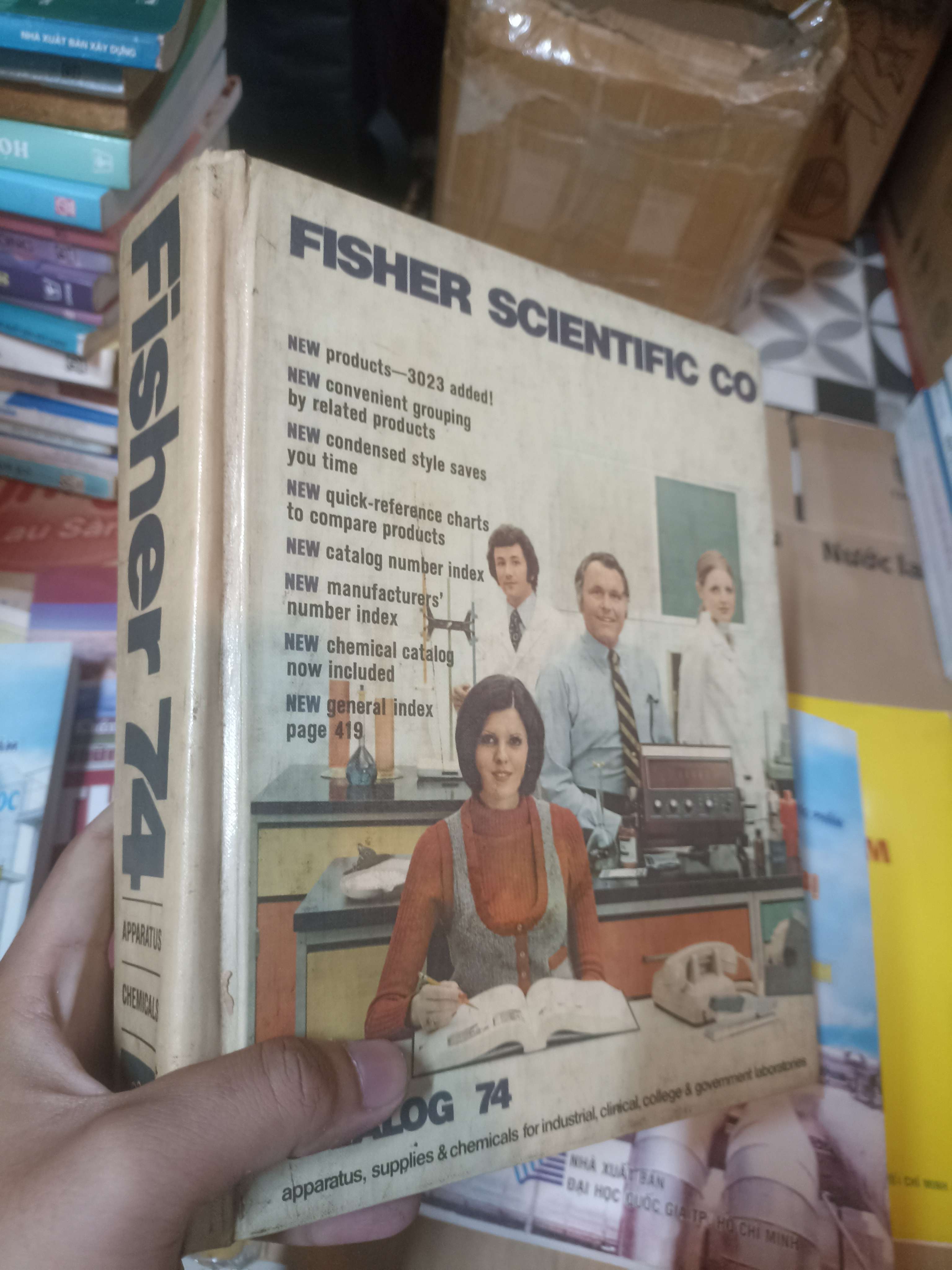 FISCHER SCIENTIFIC CO: CATALOG 74 (Tạp chí, catalog sản phẩm phòng thí nghiệm) (Tạp chí) NSX