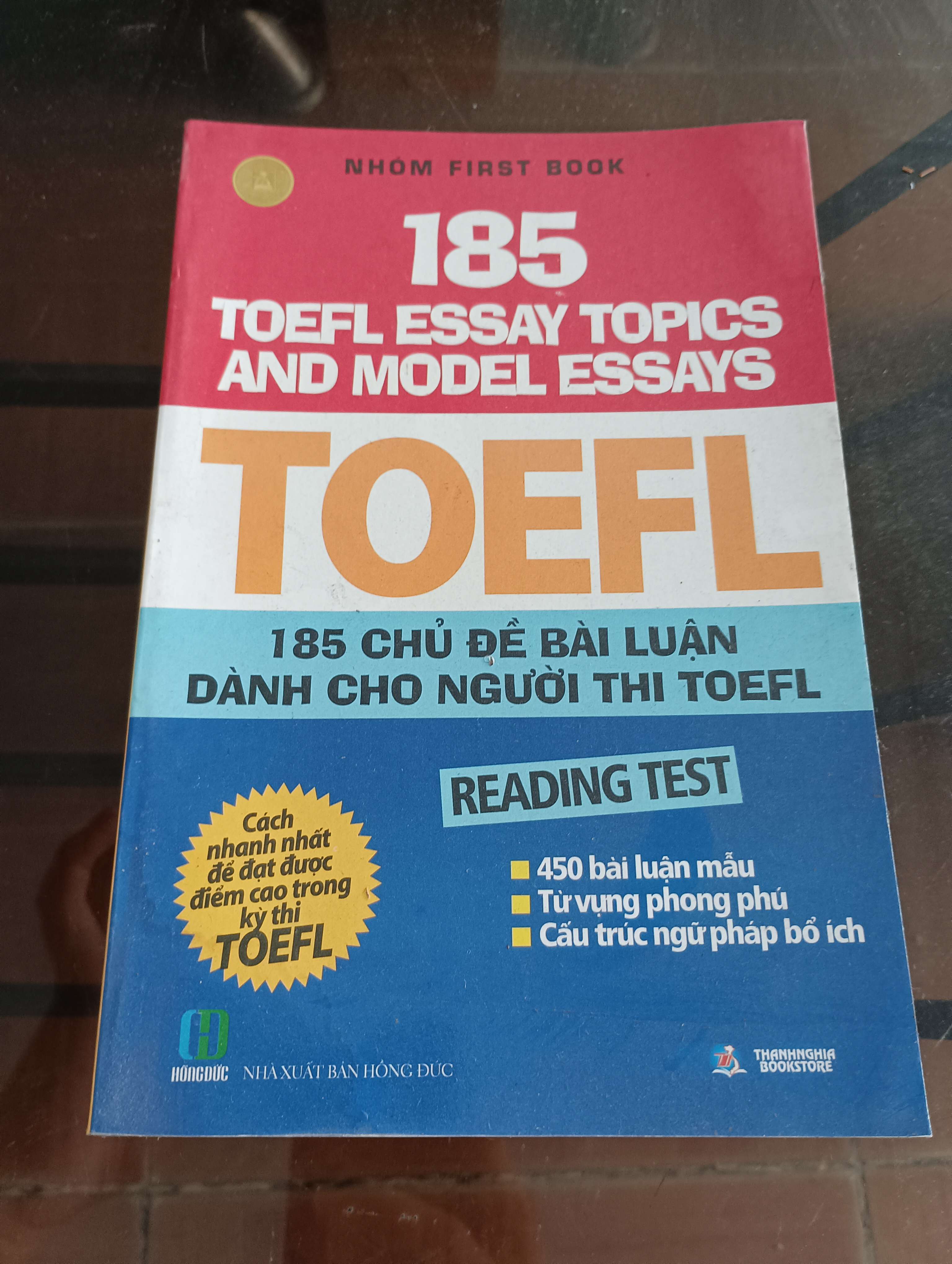 185 TOEFL Essay Topics and Model Essays (185 Chủ đề bài luận dành cho người thi TOEFL) - Nhóm First Book 2014 (Sách học ngoại ngữ) VAVO