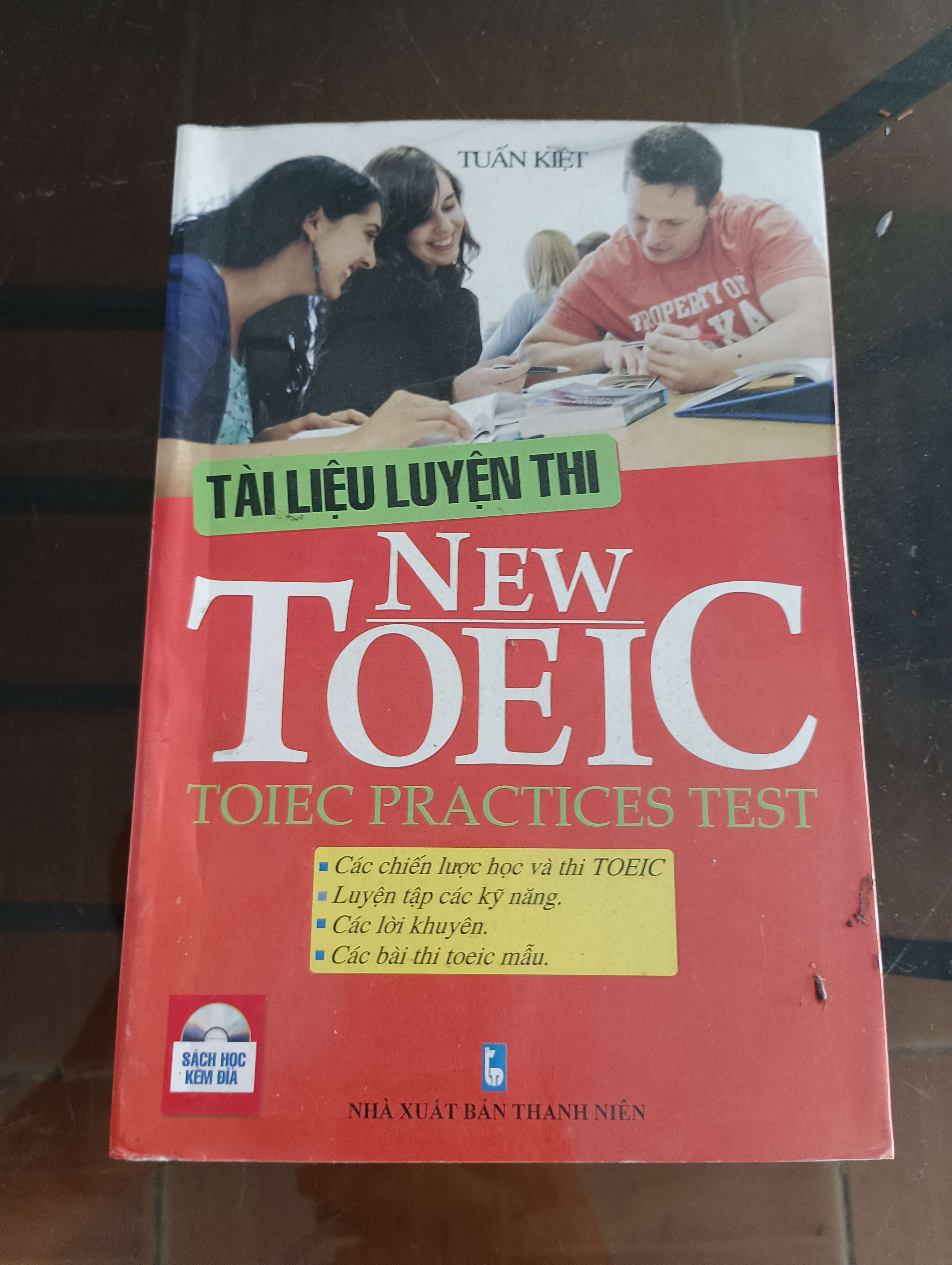 Tài Liệu Luyện Thi New TOEIC (Toeic Practices Test) - Tuấn Kiệt 2012 (Sách học ngoại ngữ) VAVO