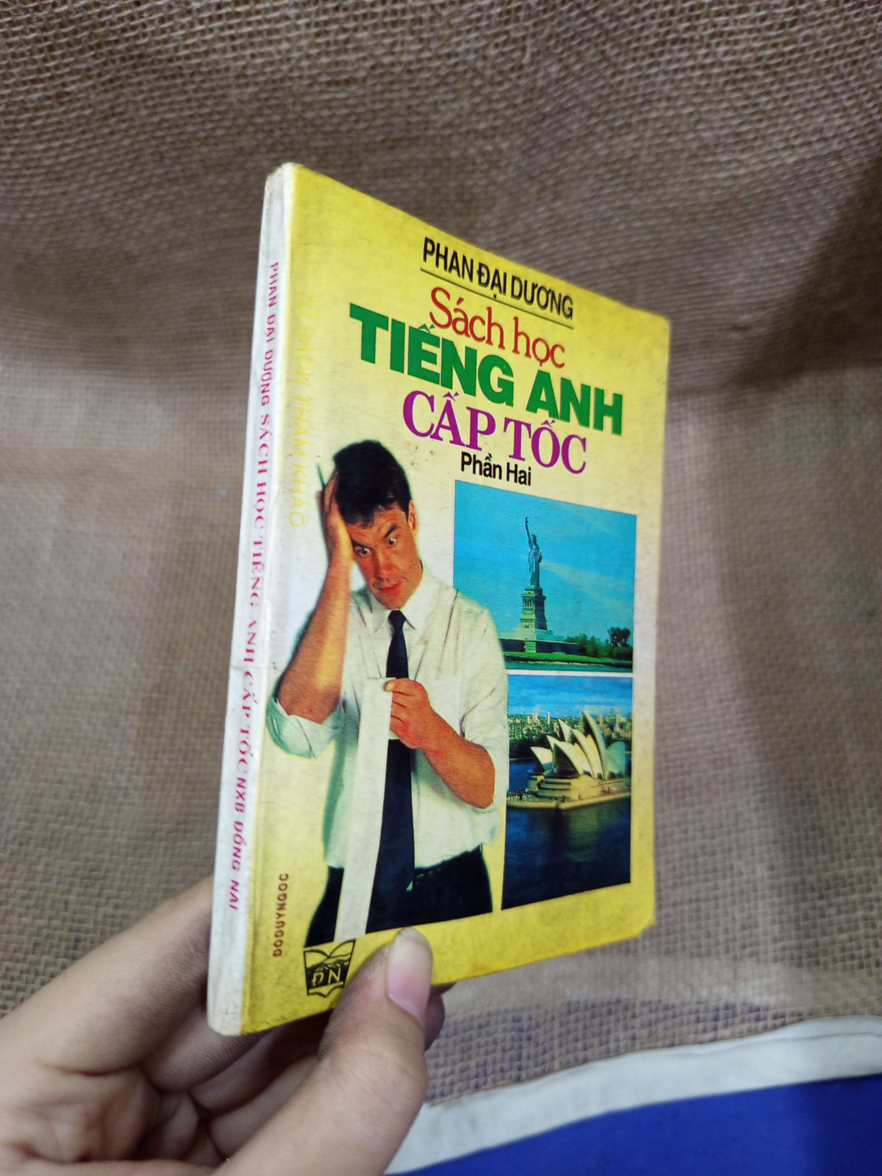 Sách học tiếng Anh cấp tốc phần hai - Phan Đại Dương mới 80% bẩn bìa, ố (Sách tự học tiếng Anh) HLSC