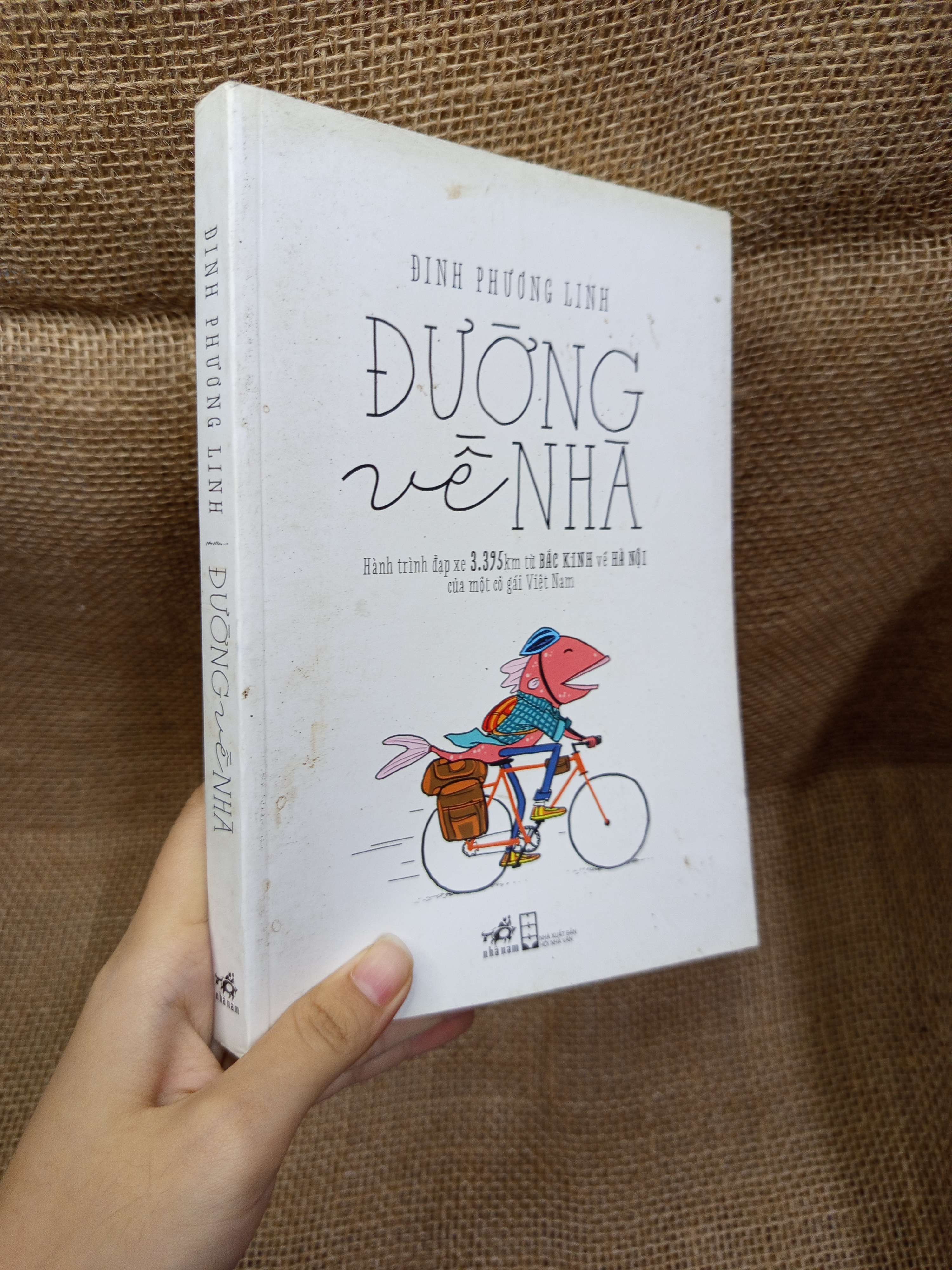 Đường về nhà - ĐInh Phương Linh 2015 mới 80% bẩn bìa, ố (Sách văn học) HCM
