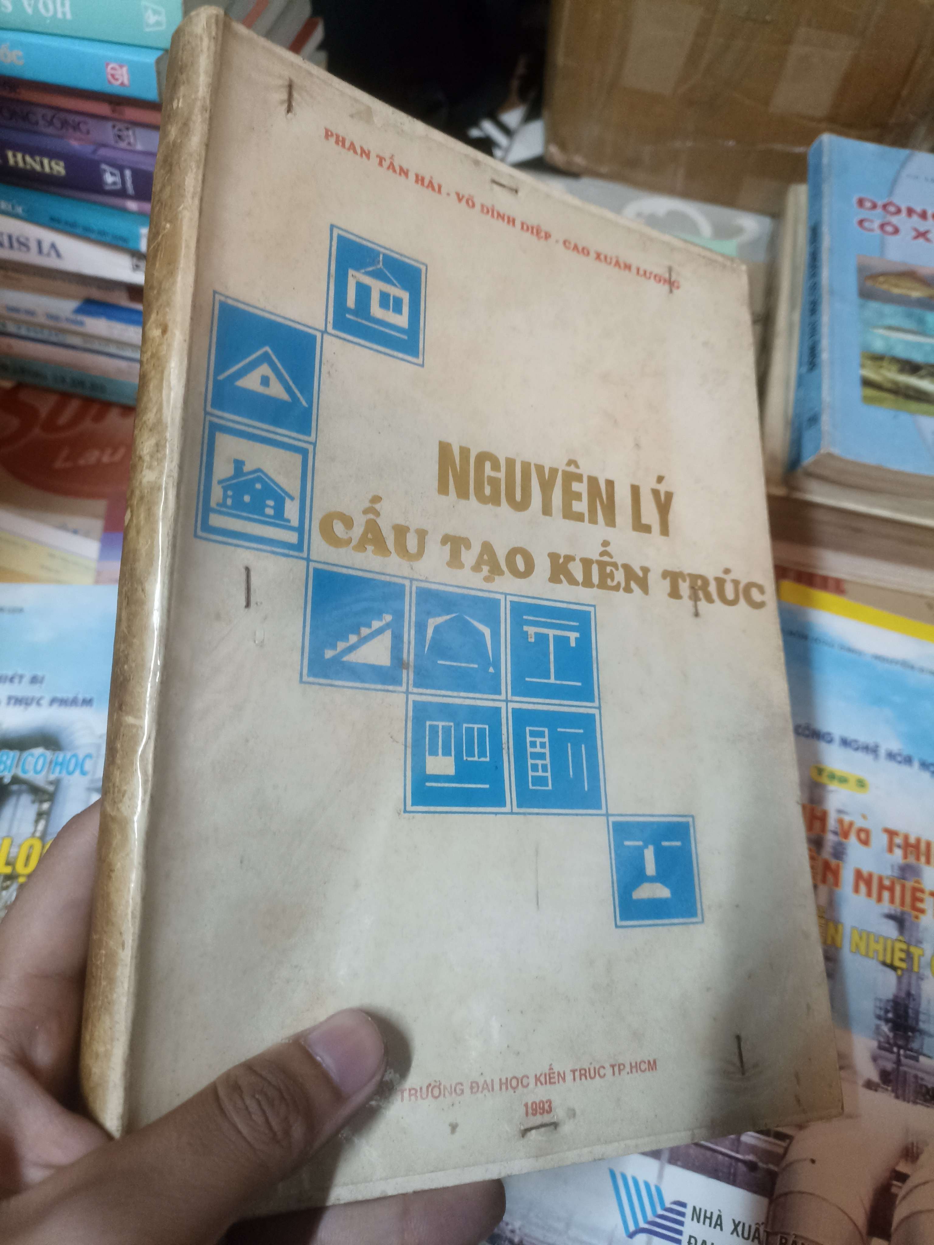NGUYÊN LÝ CẦU TẠO KIẾN TRÚC - PHAN TẤN HẢI (Sách giáo khoa - giáo trình) NSX