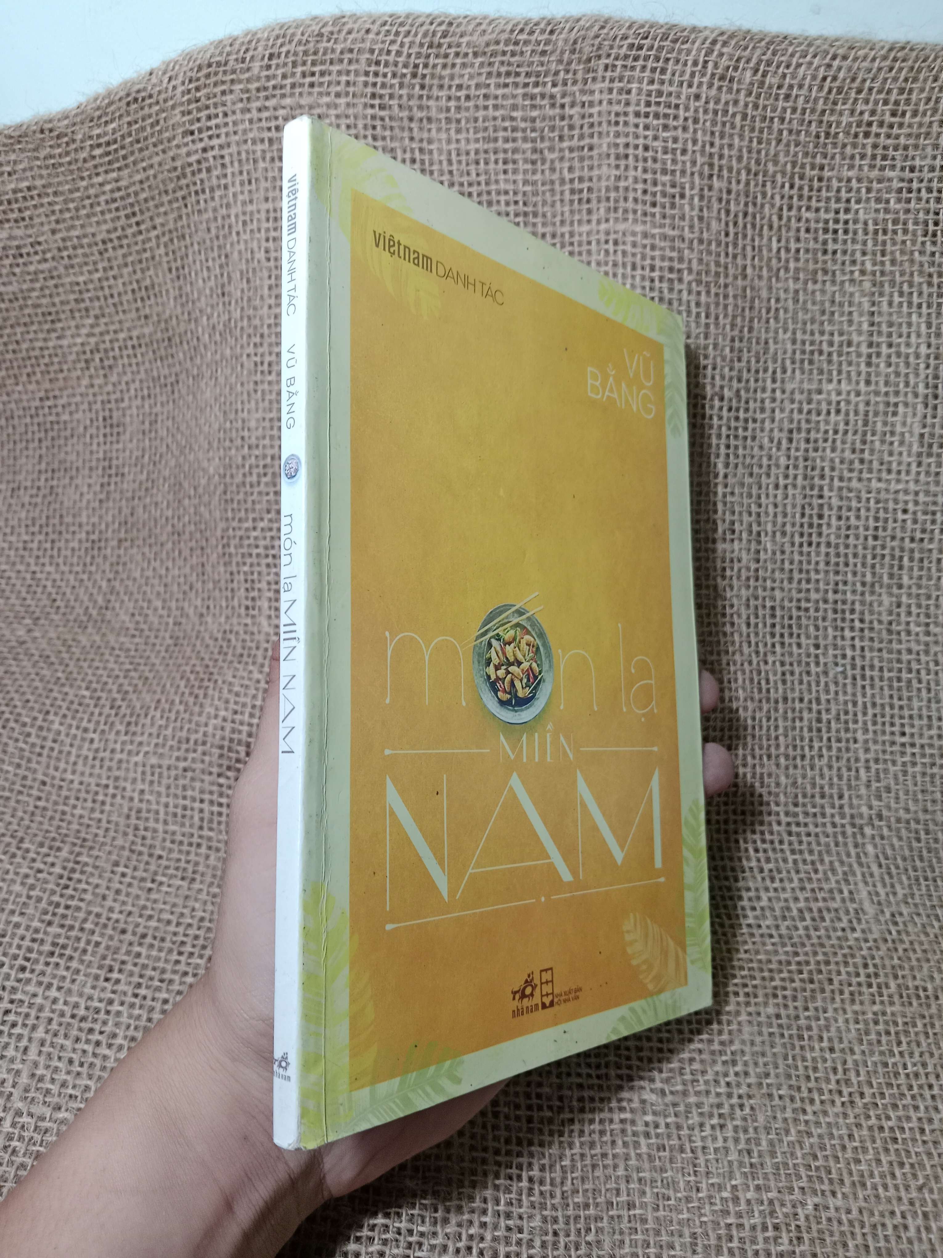 Món lạ miền Nam - Vũ Bằng 2014 mới 80% (Sách kiến thức tổng hợp) HCM