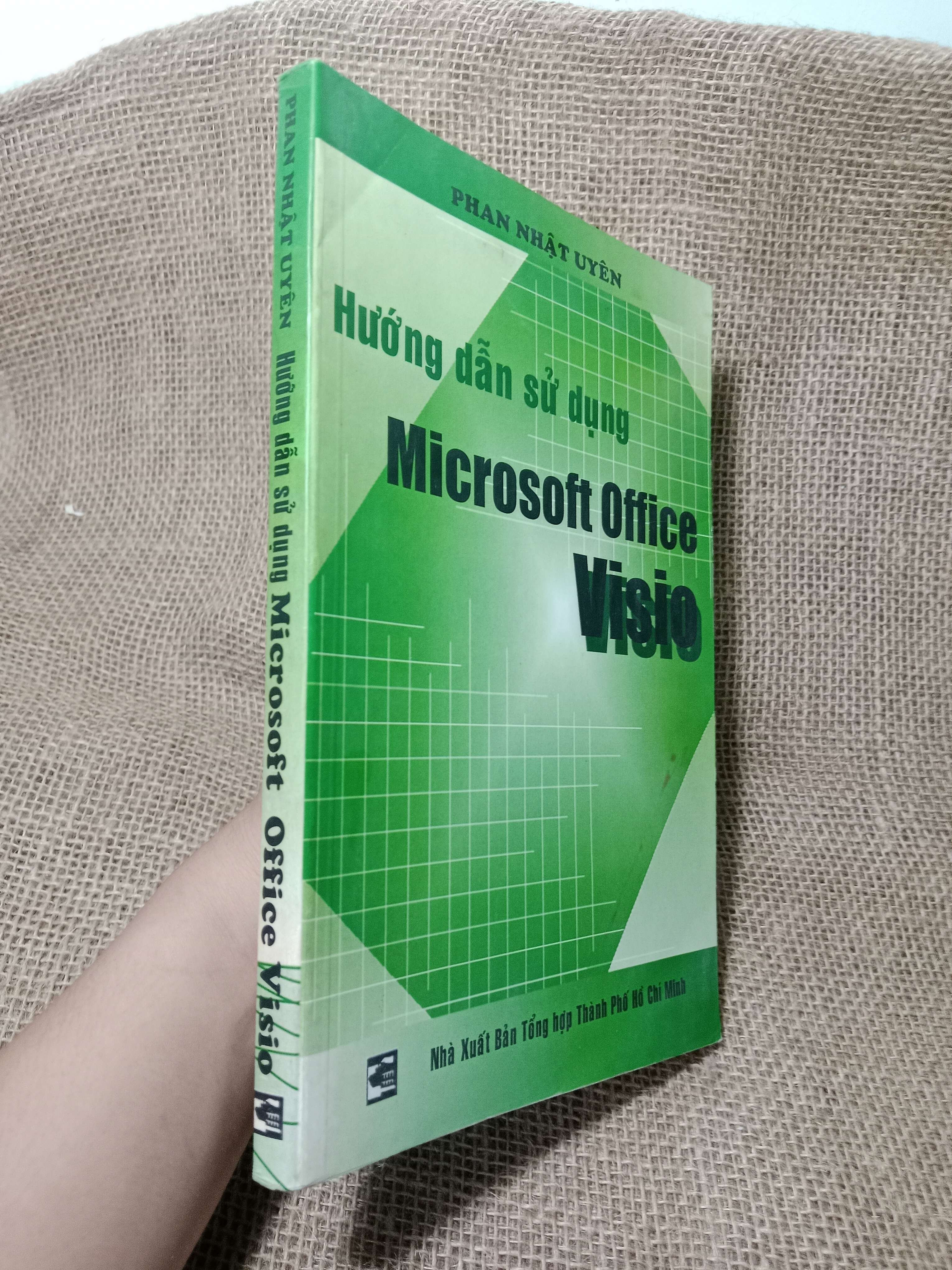 Hướng dẫn sử dụng Microsoft Office Visio - Phan Nhật Uyên 2005 mới 80% (Sách giáo khoa - giáo trình) HCM