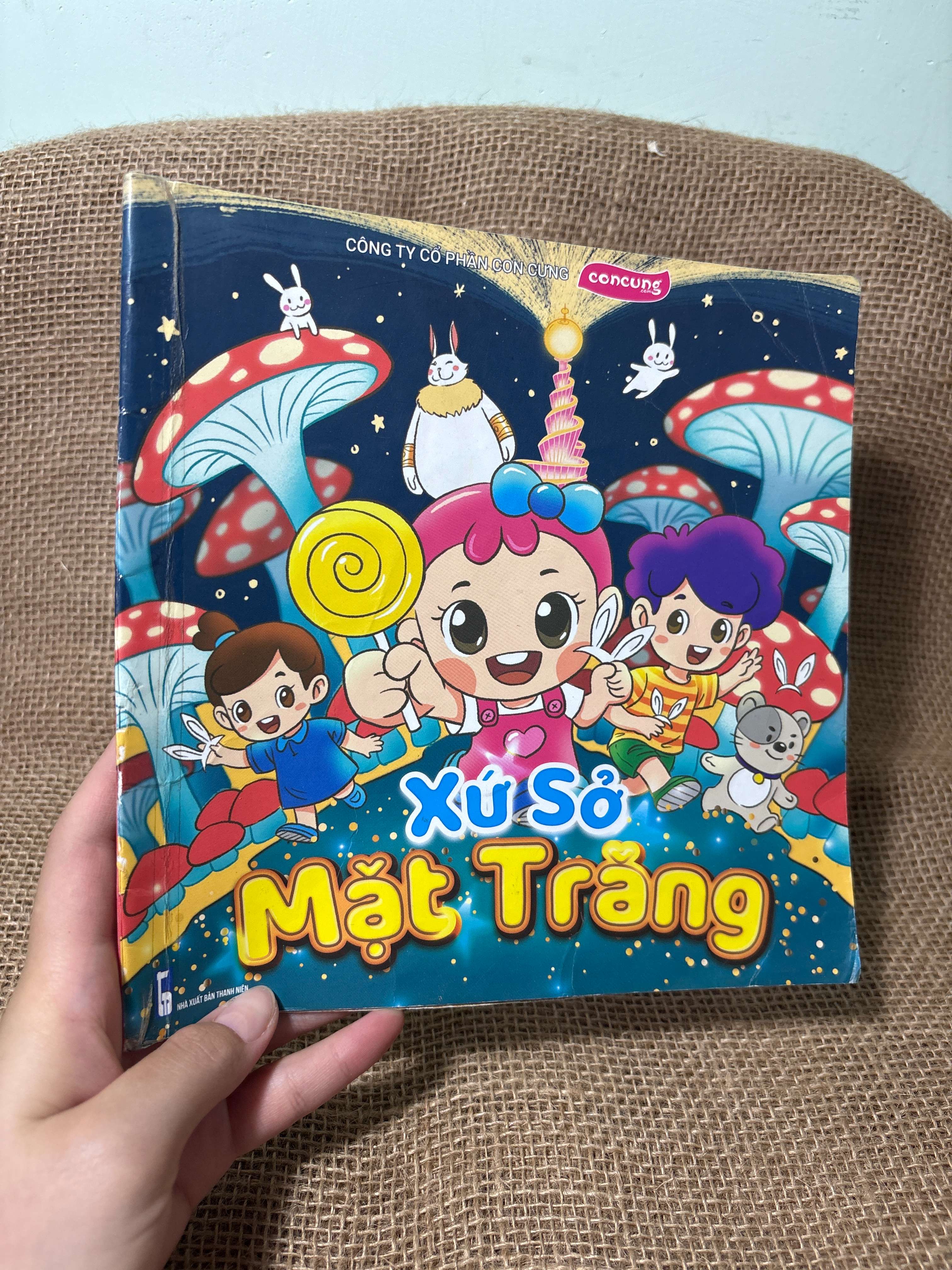 Xứ sở mặt trăng 2021 mới 80% (Sách thiếu nhi) HCM