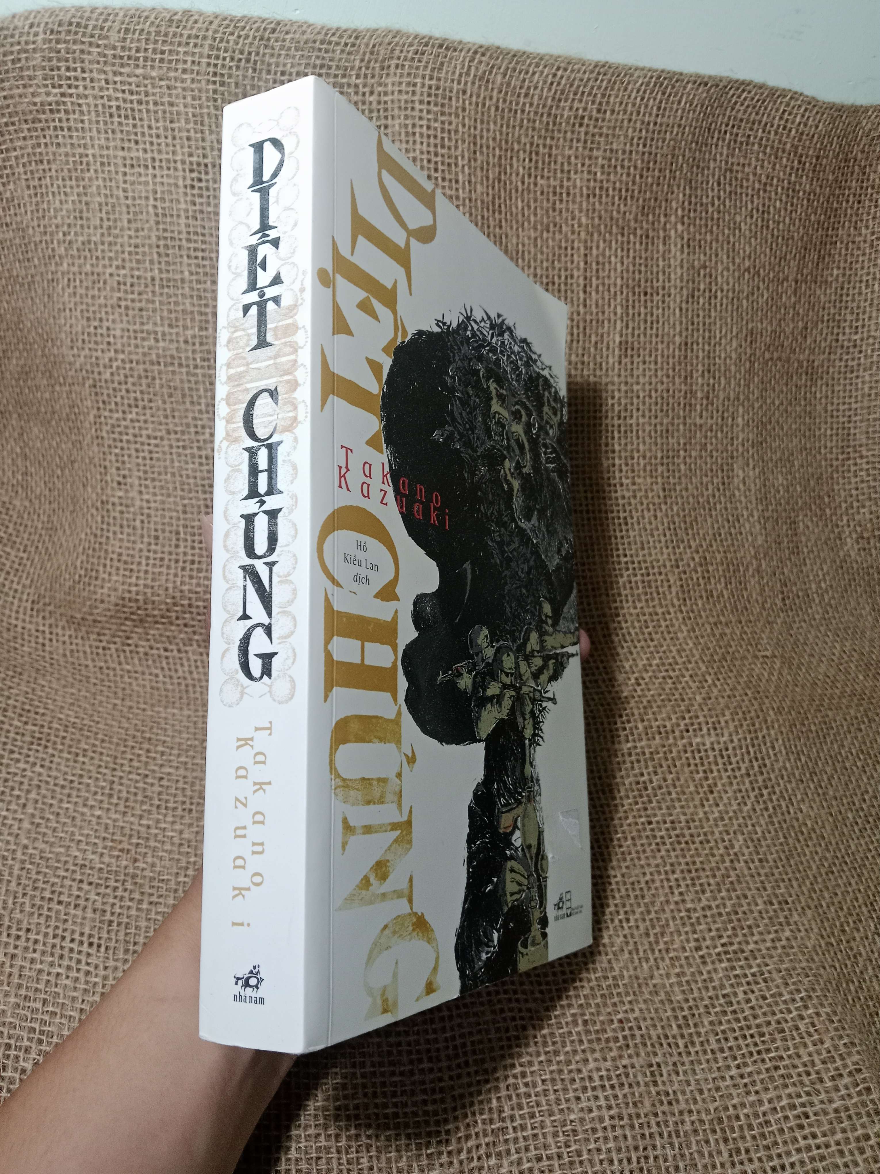Diệt chủng - Takano Kazuaki 2023 mới 80% (Sách văn học) HCM