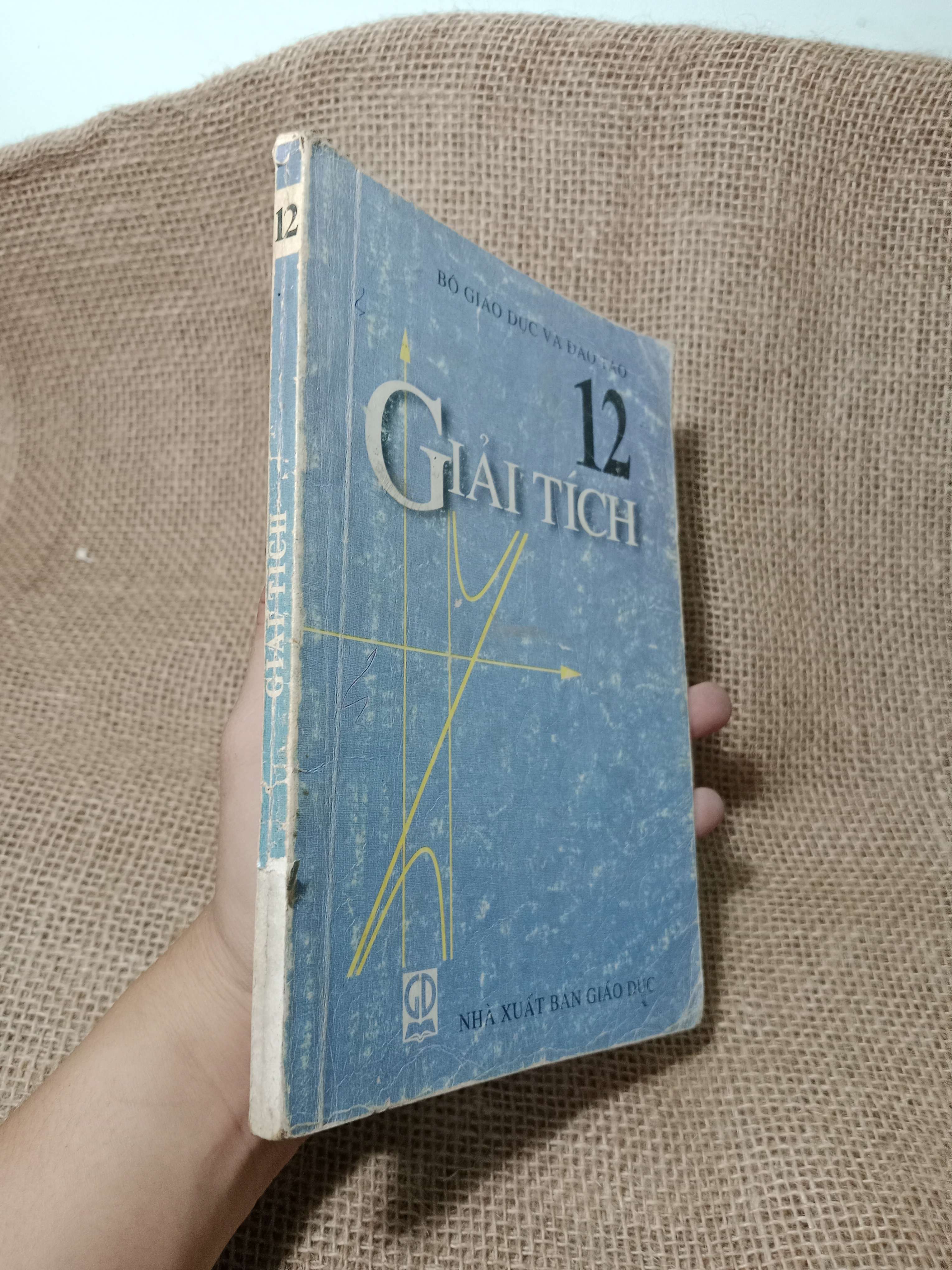 Giải tích 12 2001 mới 70% , có chữ (Sách giáo khoa - giáo trình) HCM