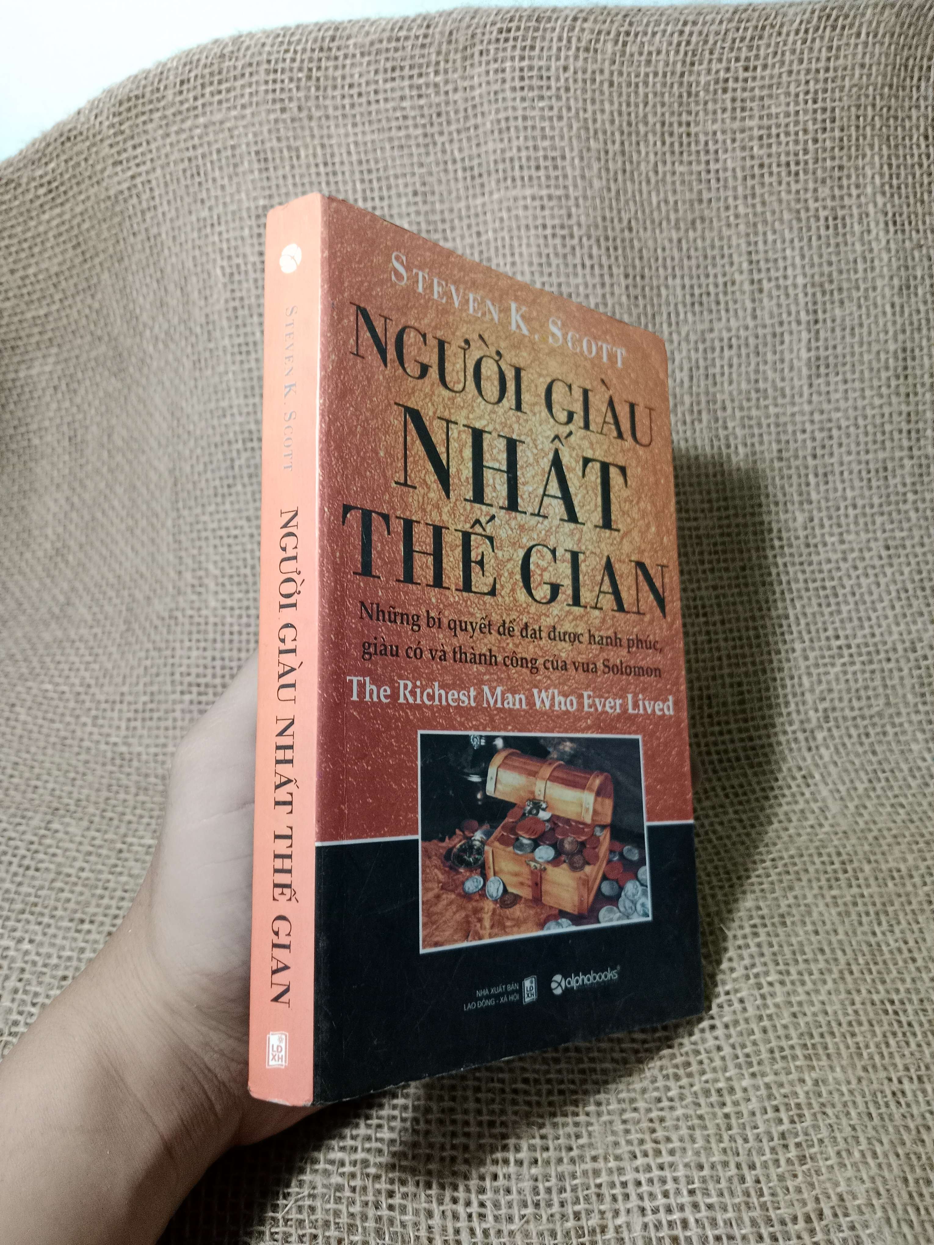 Người giàu nhất thế gian - Steven K. Scott 2011 mới 80% (Sách kỹ năng) HCM