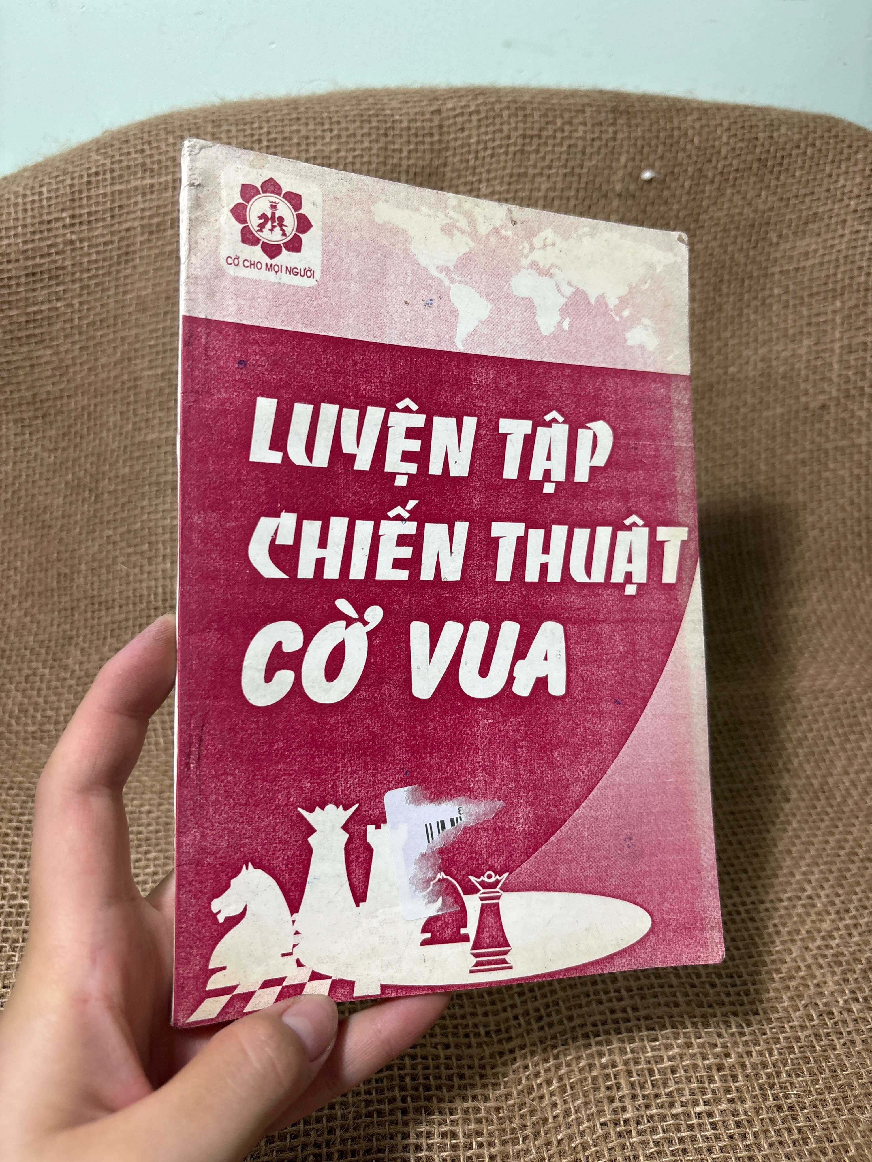 Luyện tập chiến thuật cờ vua mới 80% (Sách kiến thức tổng hợp) HCM
