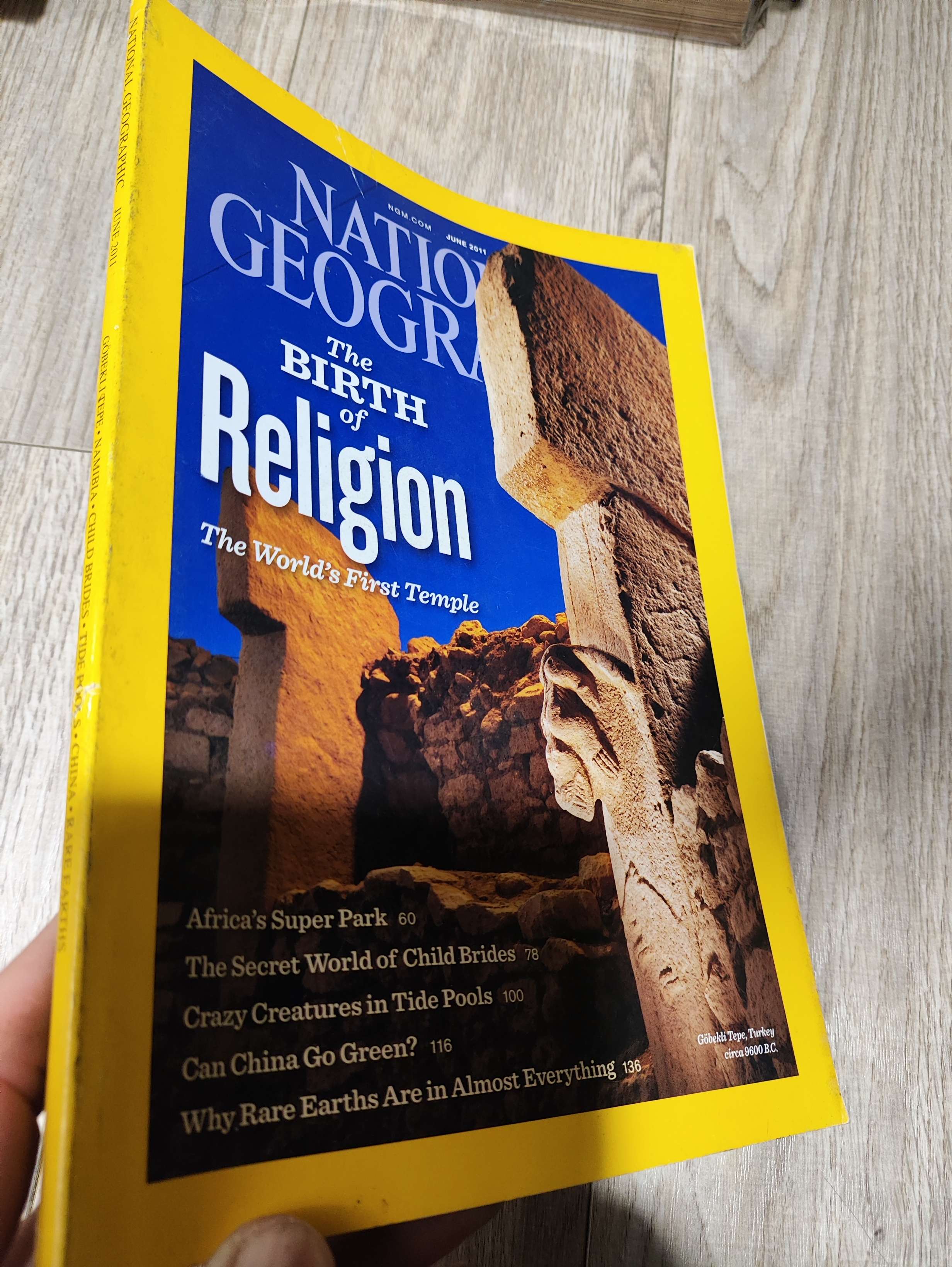National geographic - The birth of religion 2011 Tạp Chí Đẹp, mới 80% (Tạp chí) LNTQ