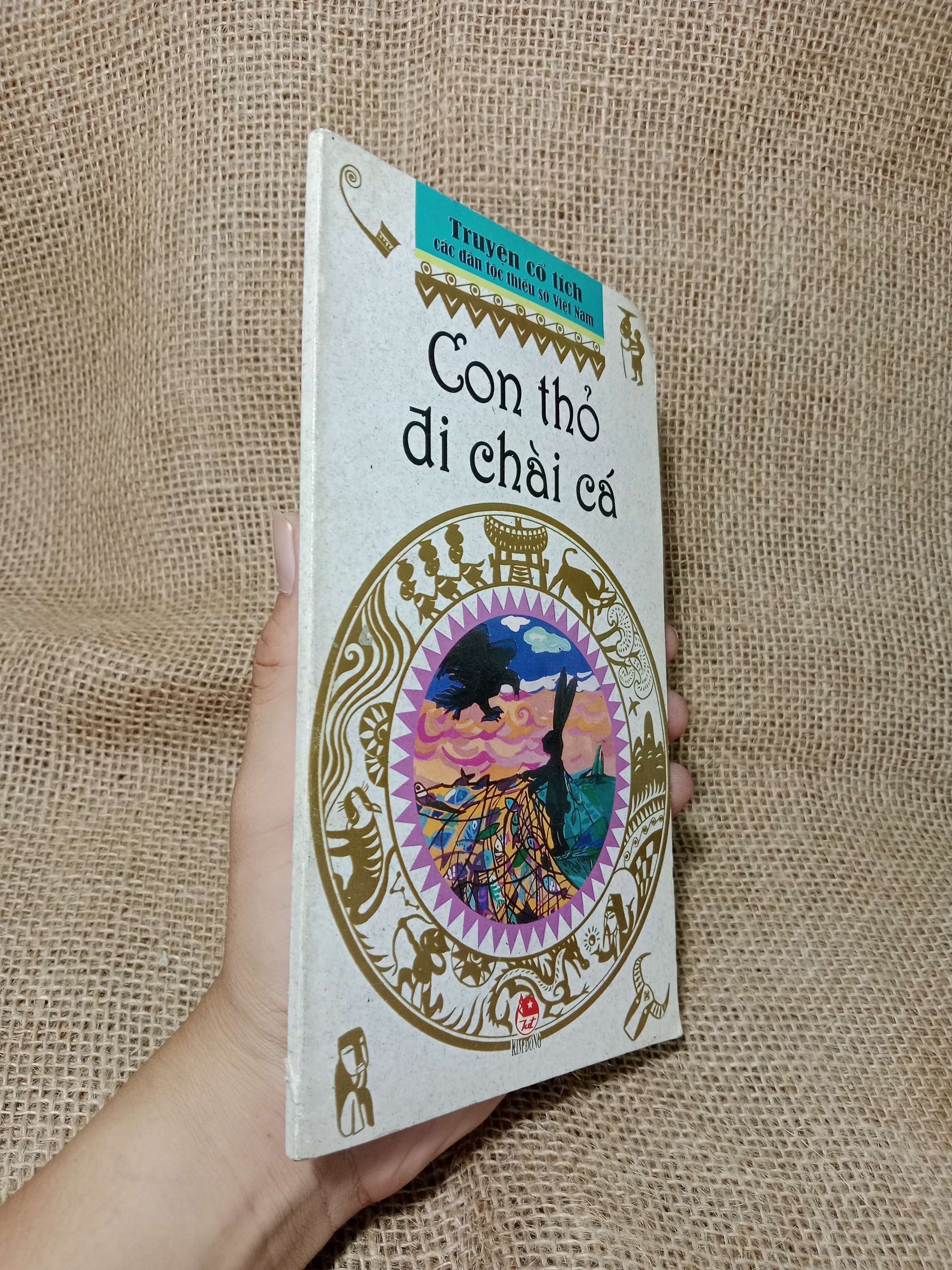 Con thỏ đi chài cá 2006 mới 80% (Sách văn học) HLSC