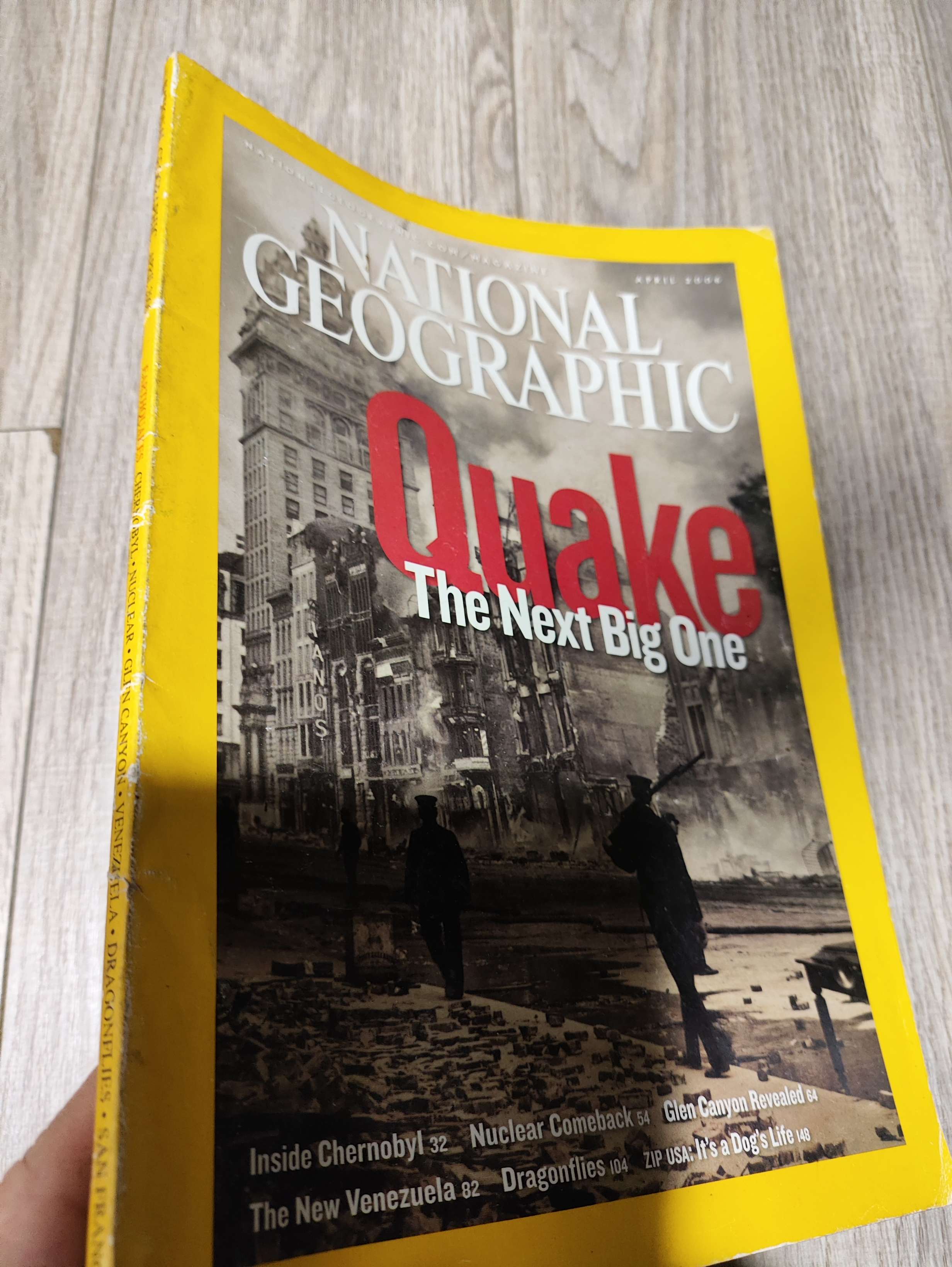 National geographic - Quake the next big one 2006 Tạp Chí Đẹp, mới 70% , tróc gáy (Tạp chí) LNTQ