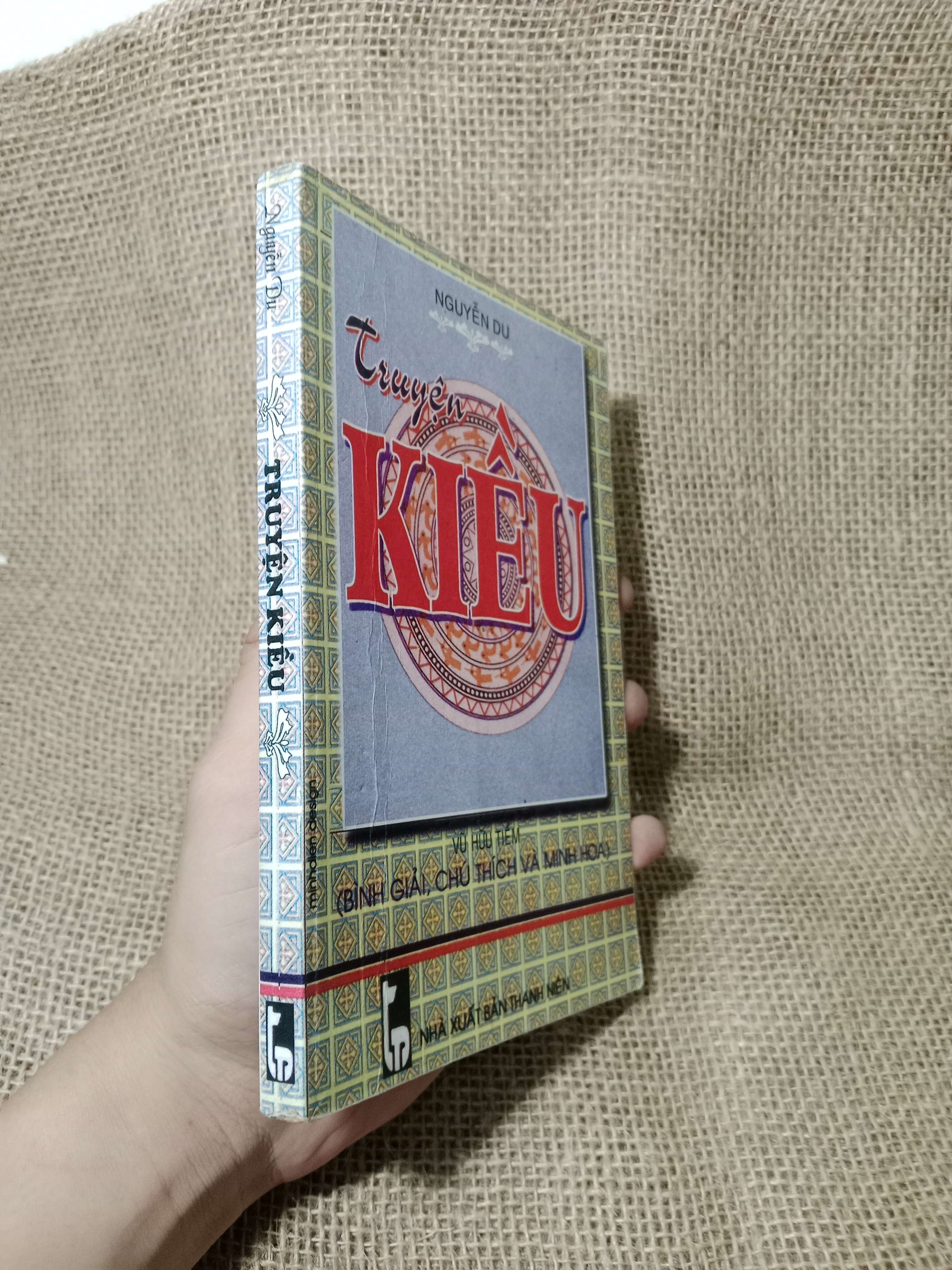 Truyện Kiều - Nguyễn Du 1999 mới 70% , có chữ (Sách văn học) SPP