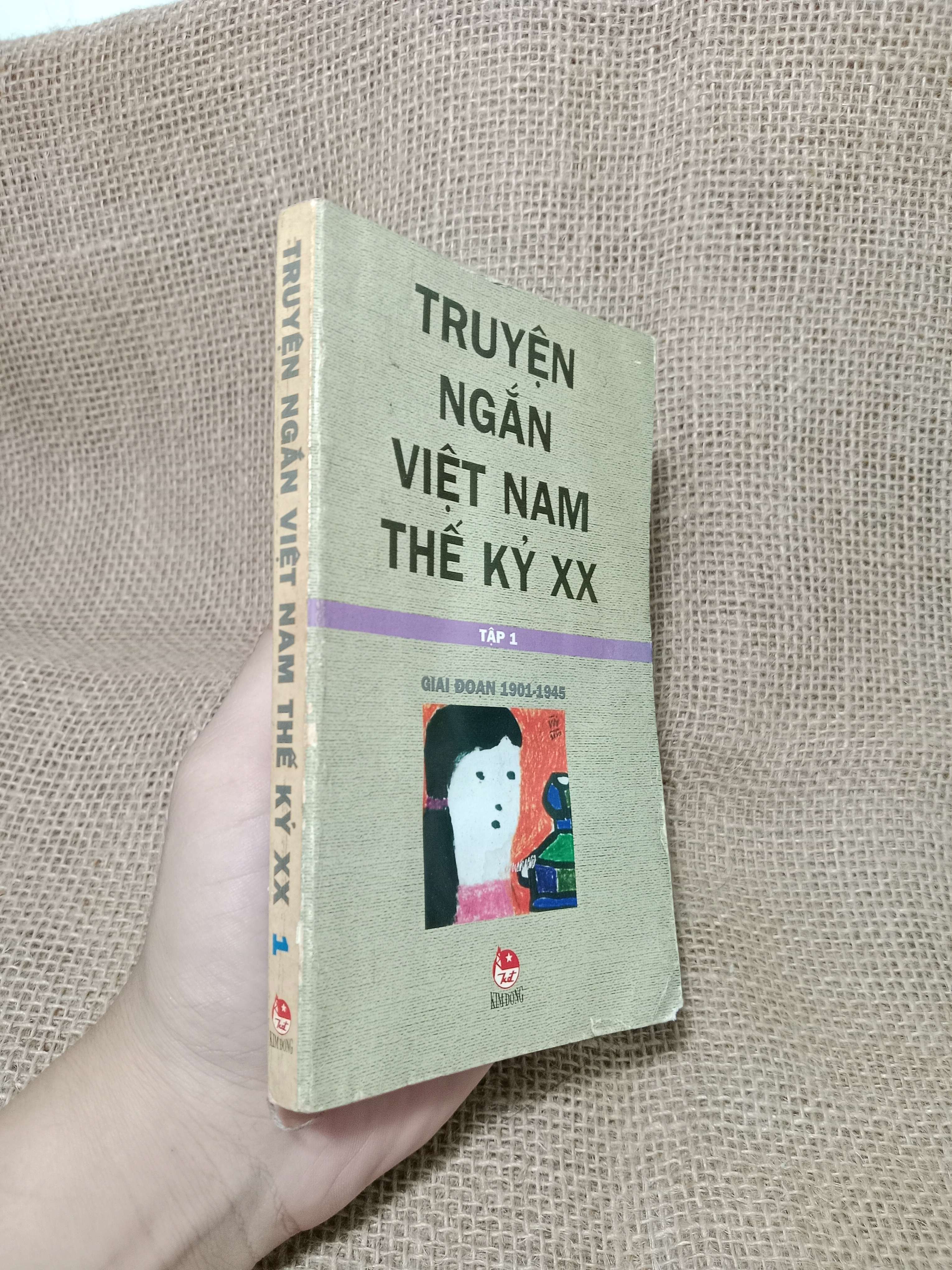 Truyện ngắn Việt Nam thế kỷ XX 2001 mới 70% , có mộc (Sách văn học) HLSC