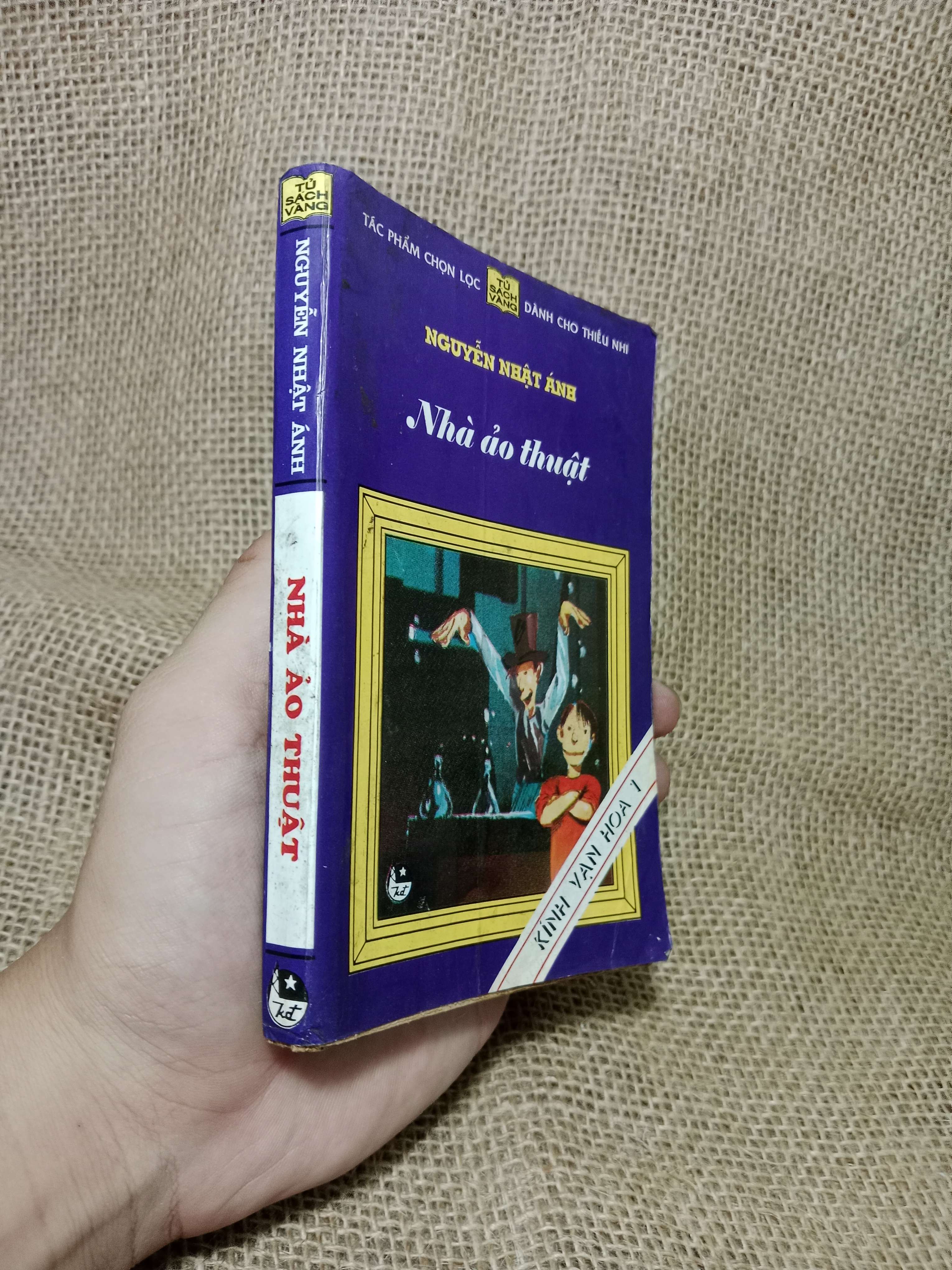 Nhà ảo thuật - Nguyễn Nhật Ánh 1995 mới 70% , rách trang (Sách văn học) HLSC