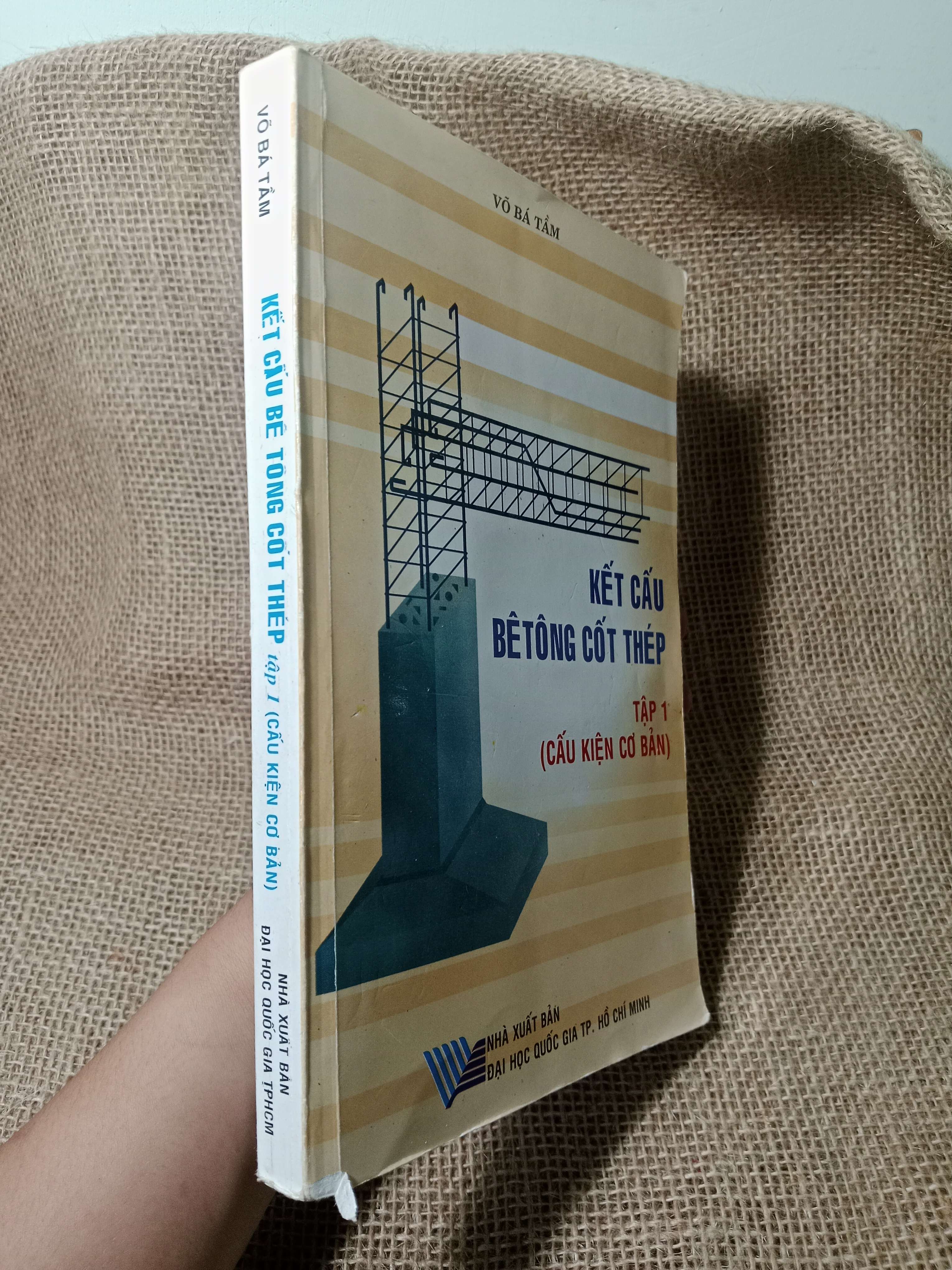 Kết cấu bê tông cốt thép tập 1 (cấu kiện cơ bản) - Võ Bá Tầm 2017 mới 80% , tróc gáy (Giáo trình đại học - cao đẳng) HCM