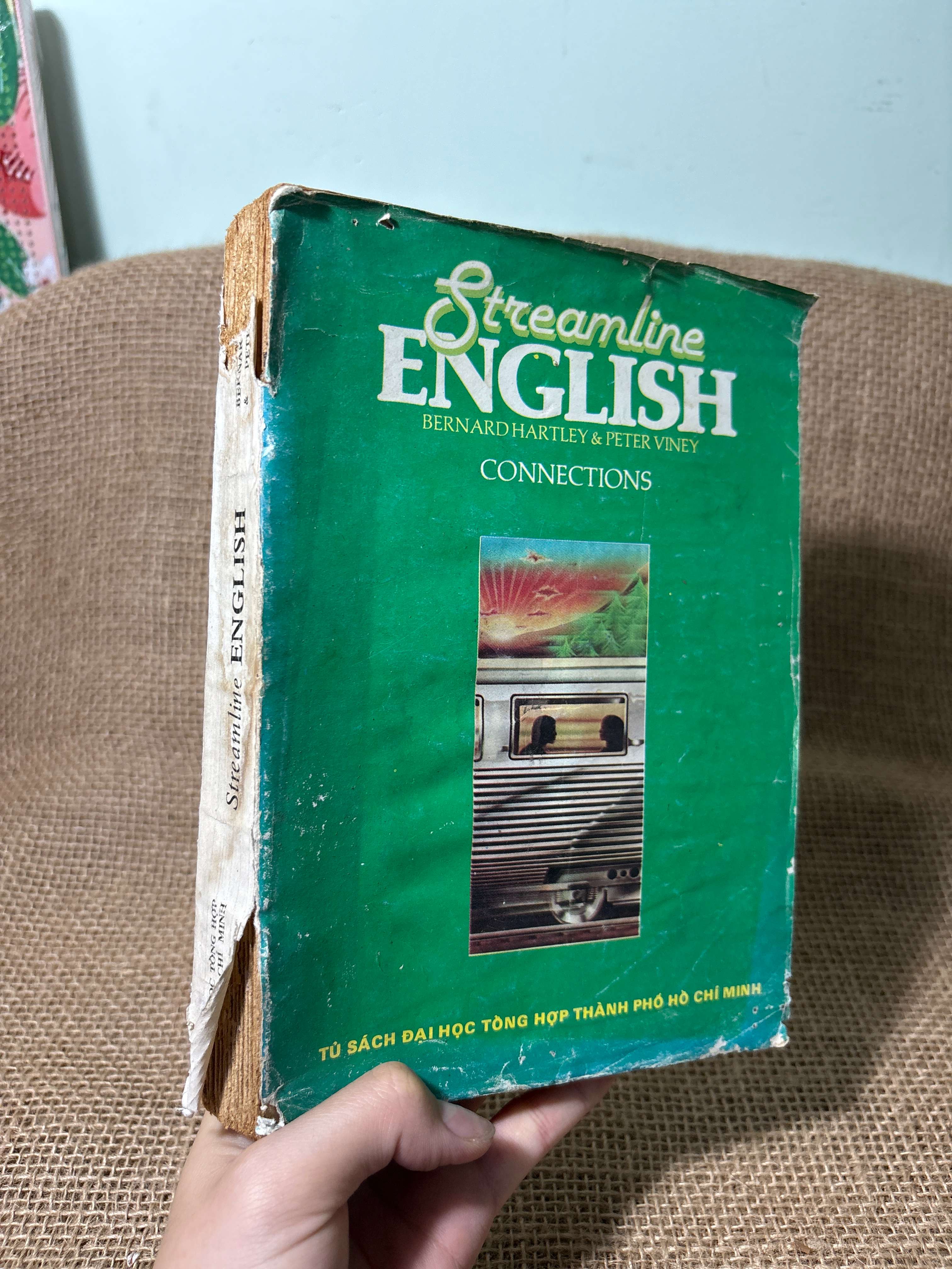 Streamline english Connections - Bernard Hartley, Peter Viney mới 70%, tróc gáy (Sách tự học tiếng Anh) HLSC