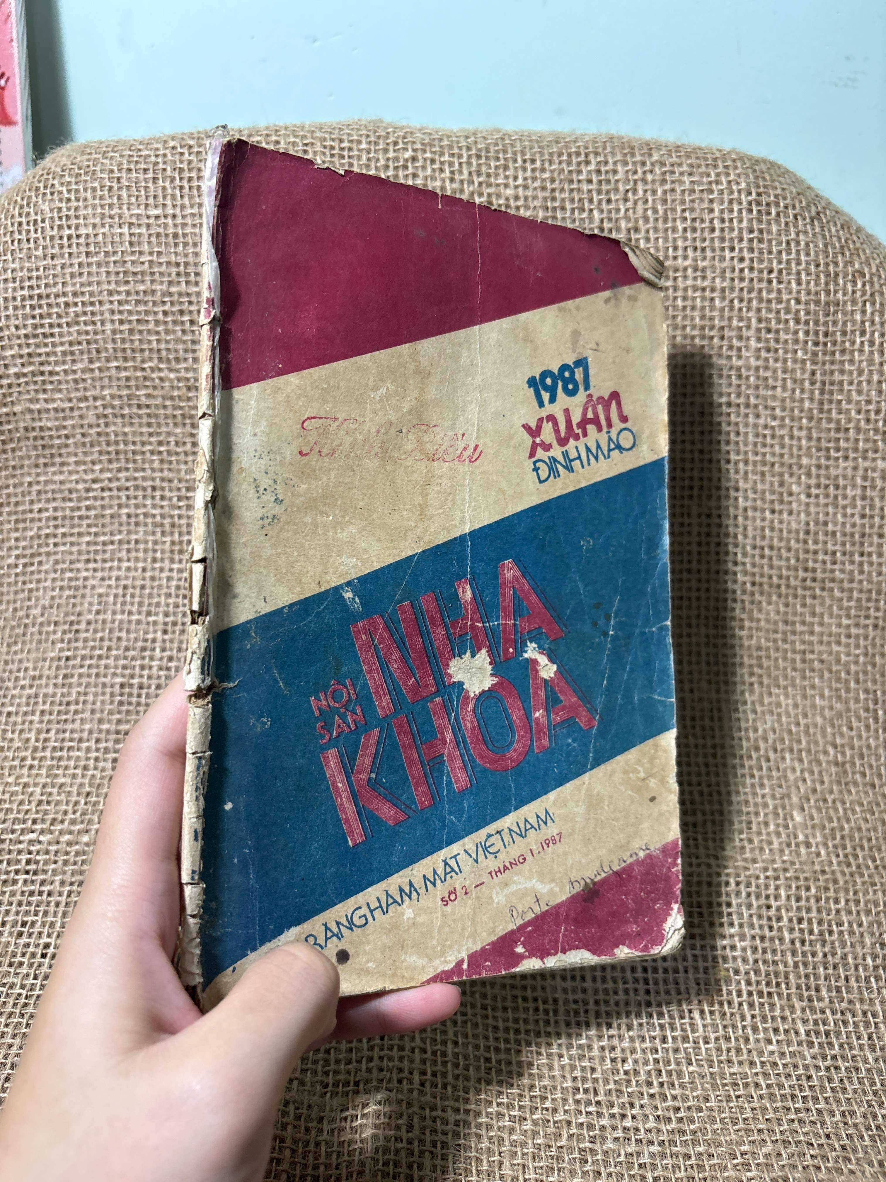 Nội san nha khoa 1987 mới 70%, tróc gáy (Sách Y học - Sức khỏe - Thể thao) HLSC