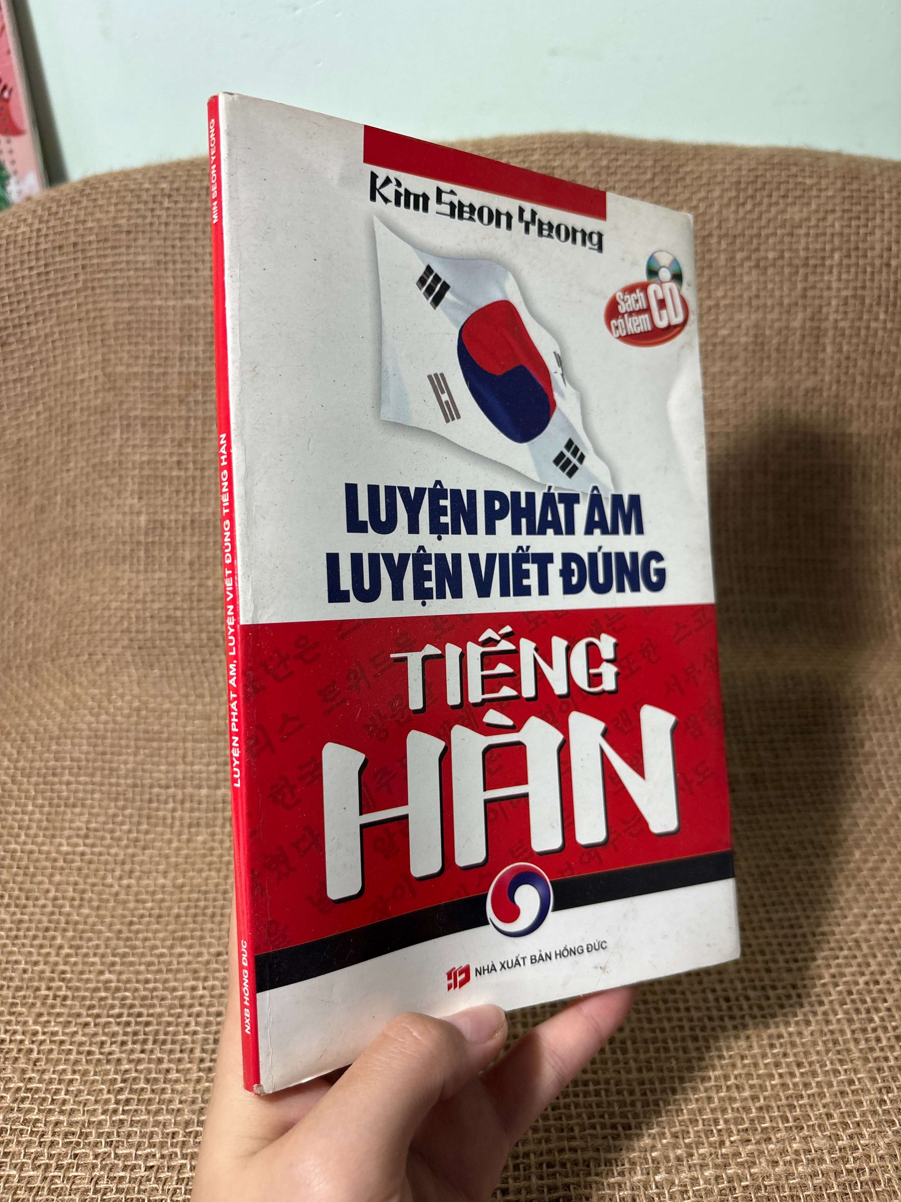 Luyện phát âm luyện viết đúng tiếng Hàn - Kim Seon Yeong 2008 mới 80% (Sách học tiếng Hàn) HLSC
