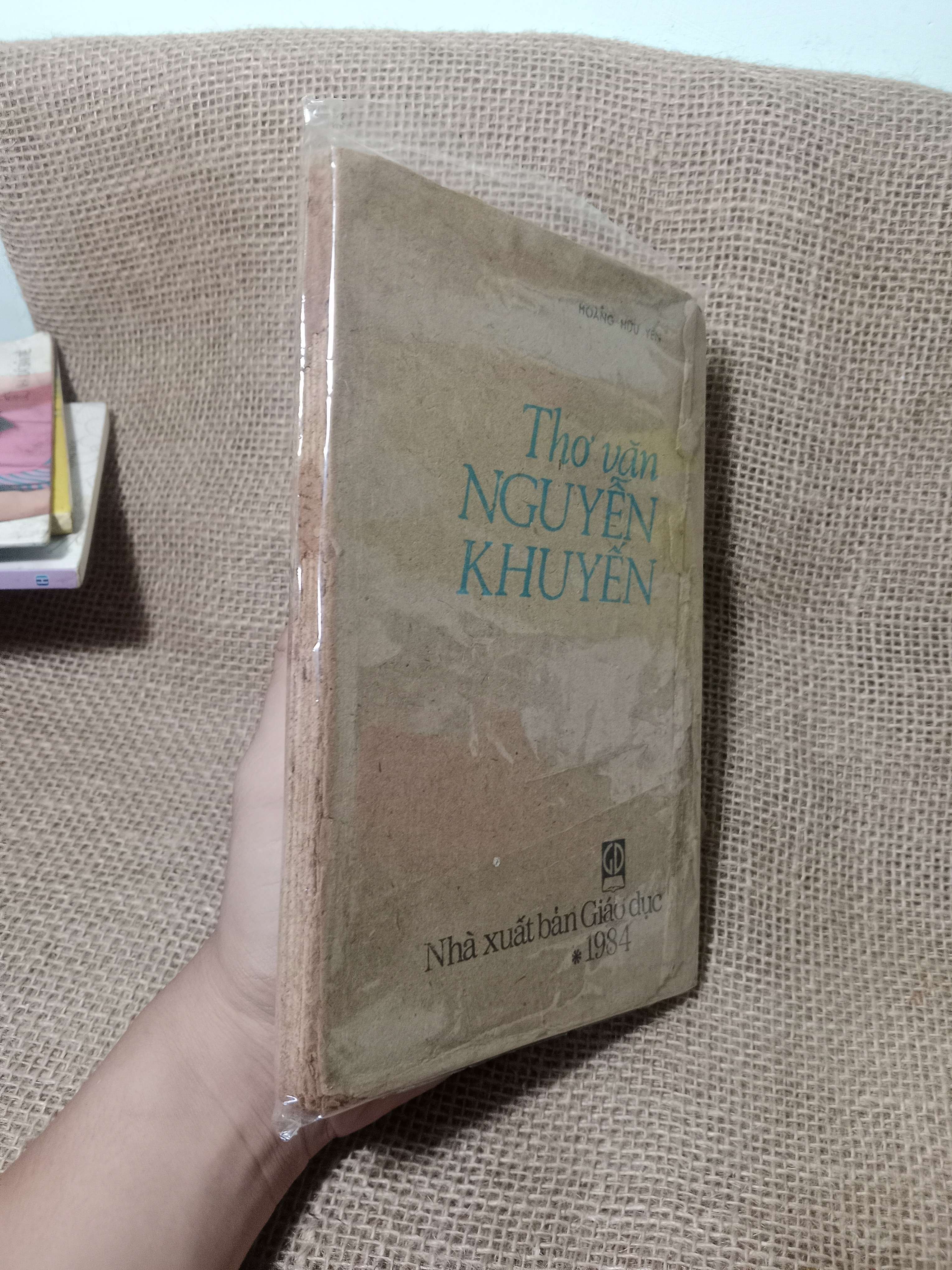 Thơ văn Nguyễn Khuyến - Hoàng Hữu Yên 1984 mới 70%, tróc gáy (thơ - ca dao - tục ngữ) HLSC