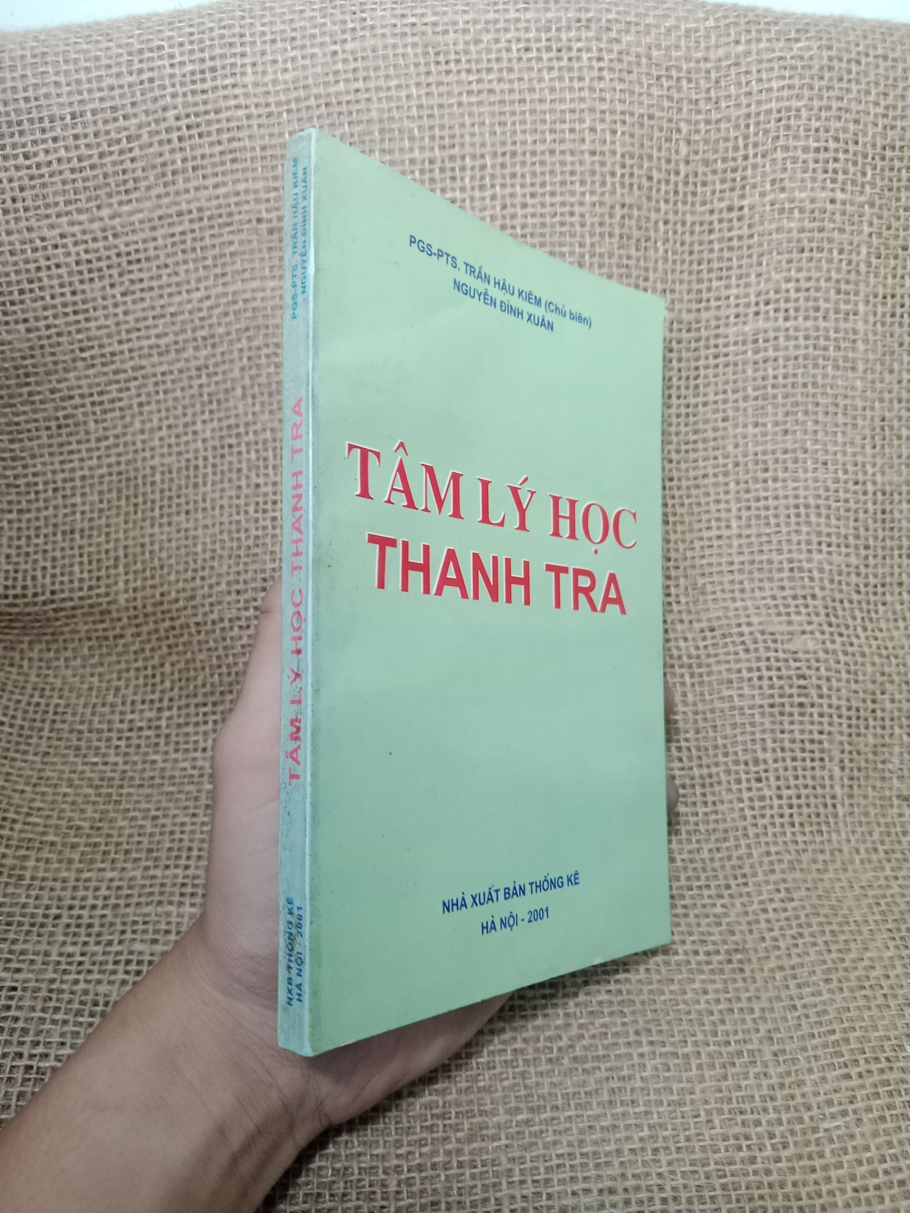 Tâm lý học thanh tra 2001 mới 80% (Sách tâm lý học - giới tính) HLSC