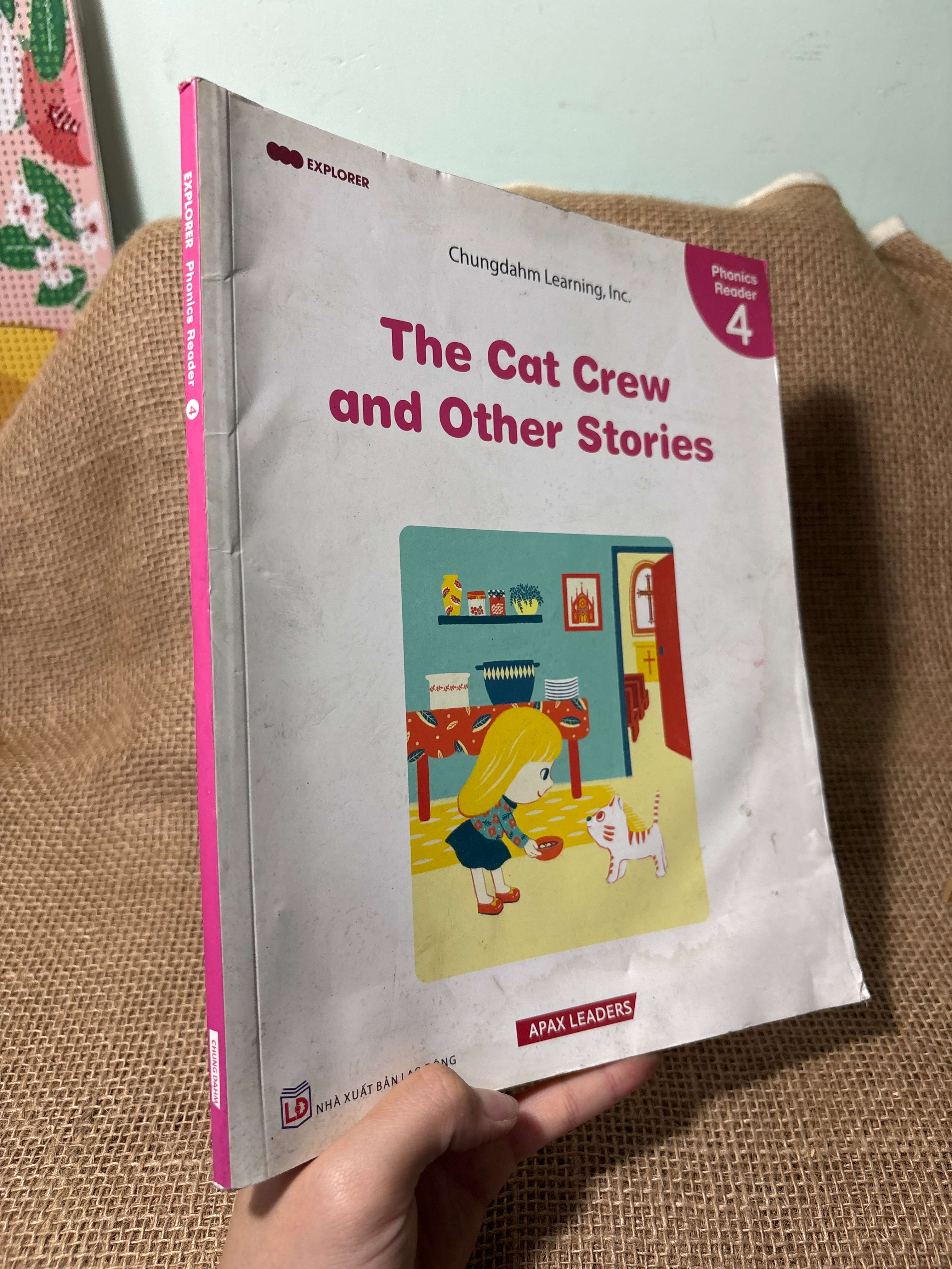 The cat crew and other stories 2021 mới 80% (Sách ngoại) HLSC