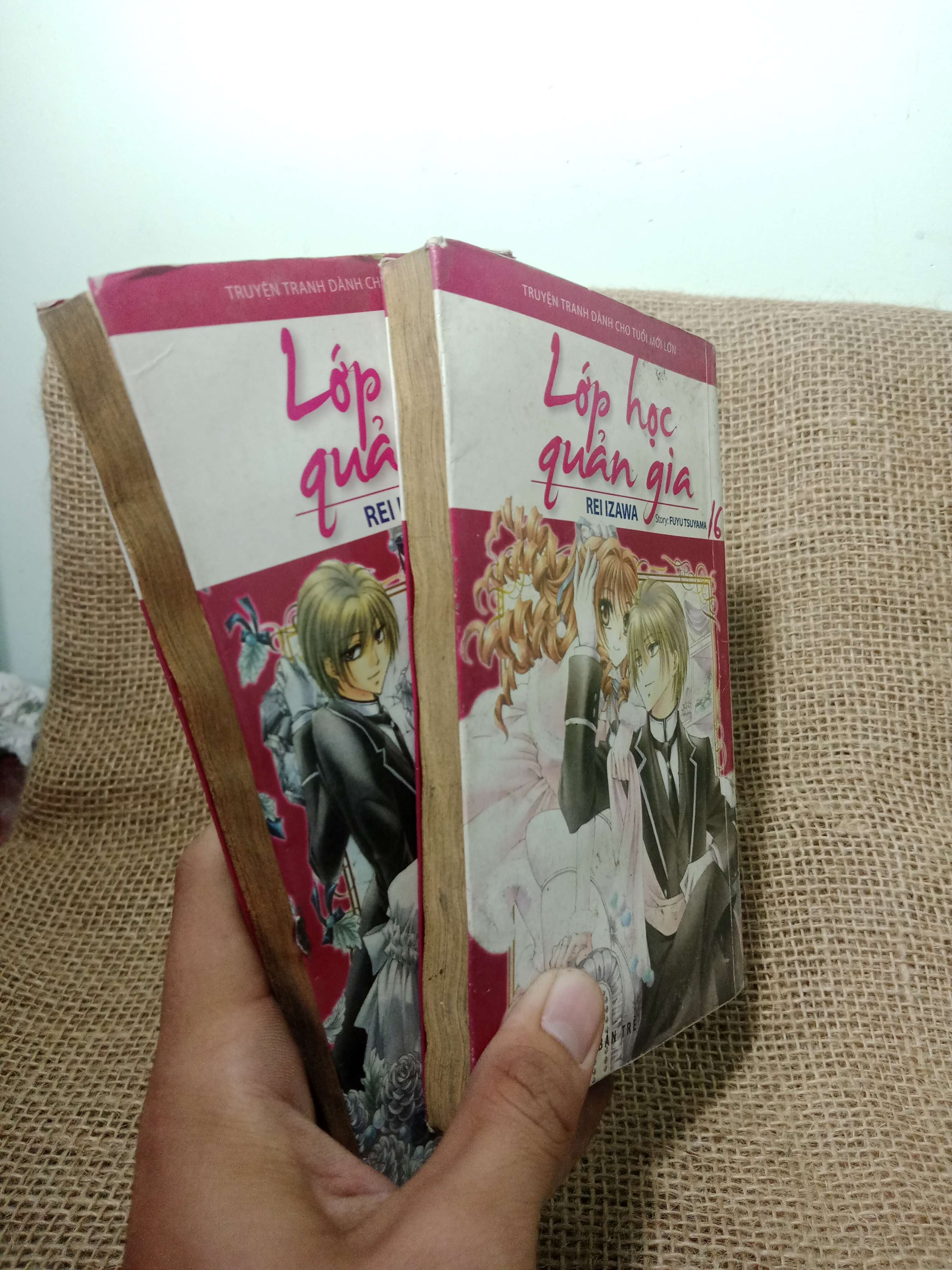 2 cuốn Lớp học quản gia (tập 5,16) - Rei Izawa mới 70%, tróc gáy (Truyện tranh ) HLSC